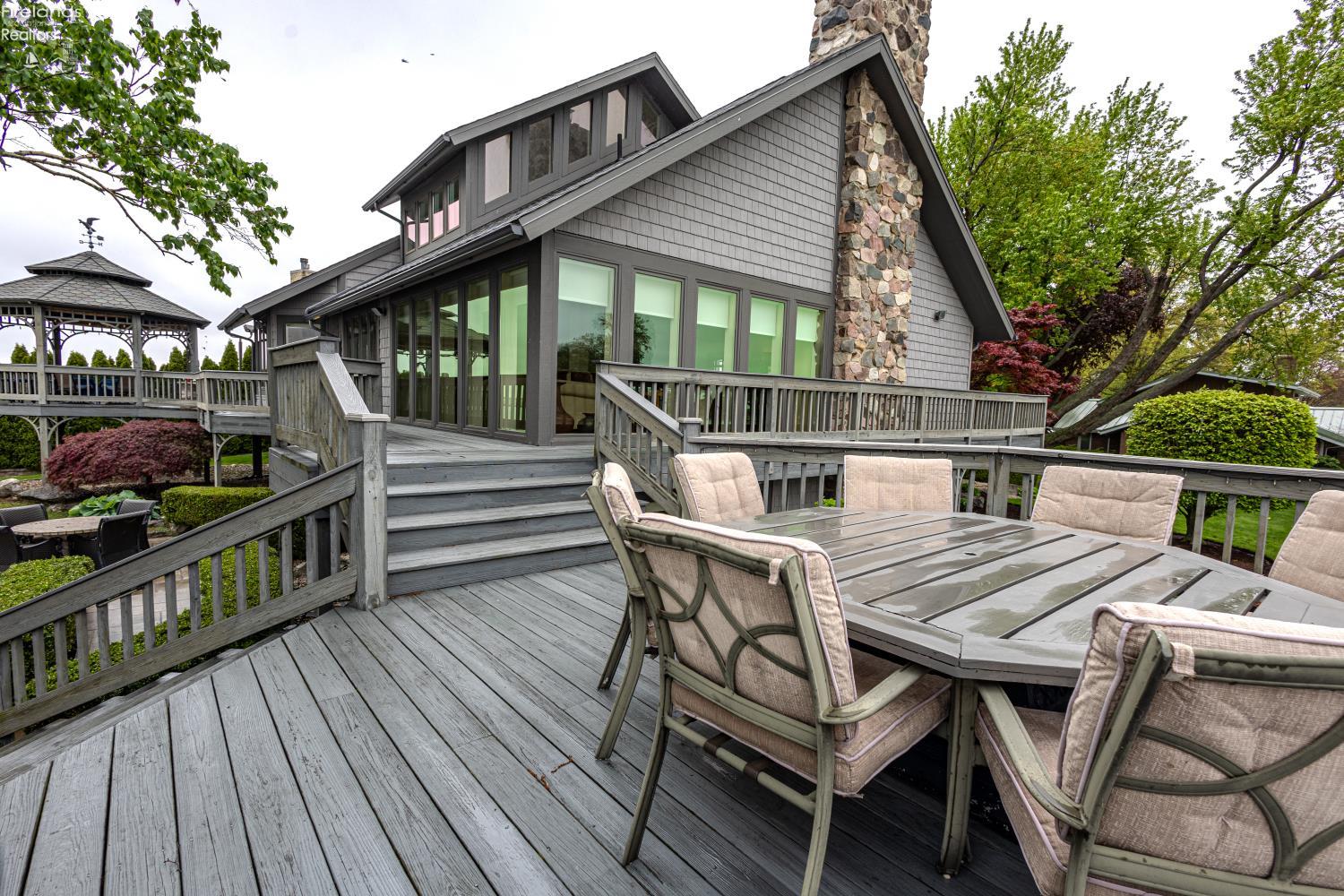 Sandusky, Ohio, 44870, United States, 4 Bedrooms Bedrooms, ,4 BathroomsBathrooms,Residential,Active,2042185