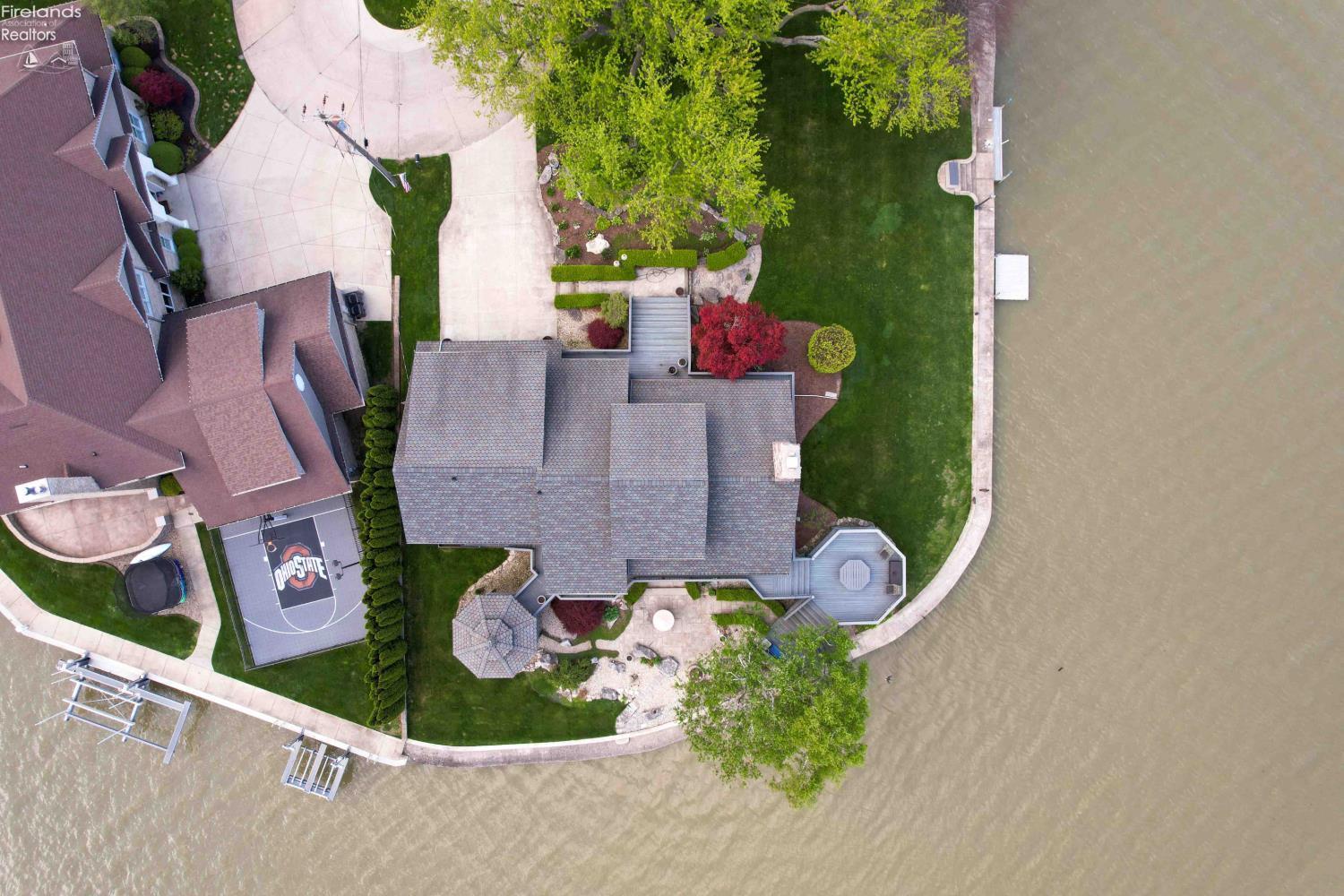 Sandusky, Ohio, 44870, United States, 4 Bedrooms Bedrooms, ,4 BathroomsBathrooms,Residential,Active,2042185