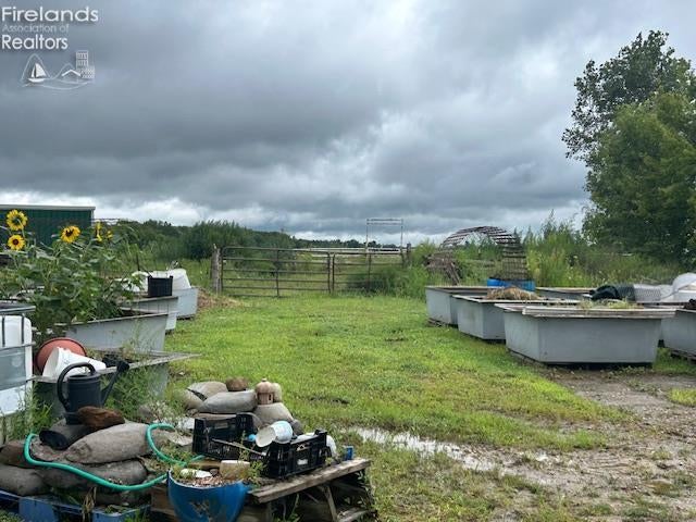 New London, Ohio, 44851, United States, 4 Bedrooms Bedrooms, ,3 BathroomsBathrooms,Residential,Active,1922748