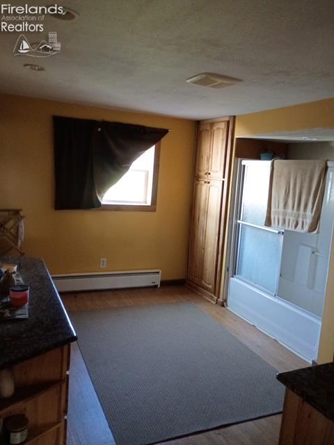 New London, Ohio, 44851, United States, 4 Bedrooms Bedrooms, ,3 BathroomsBathrooms,Residential,Active,1922748