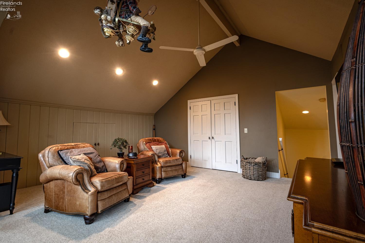 Sandusky, Ohio, 44870, United States, 4 Bedrooms Bedrooms, ,4 BathroomsBathrooms,Residential,Active,2042185