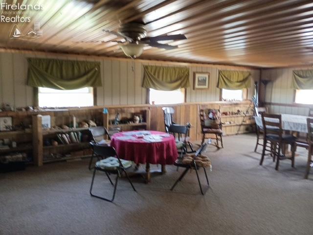 New London, Ohio, 44851, United States, 4 Bedrooms Bedrooms, ,3 BathroomsBathrooms,Residential,Active,1922748