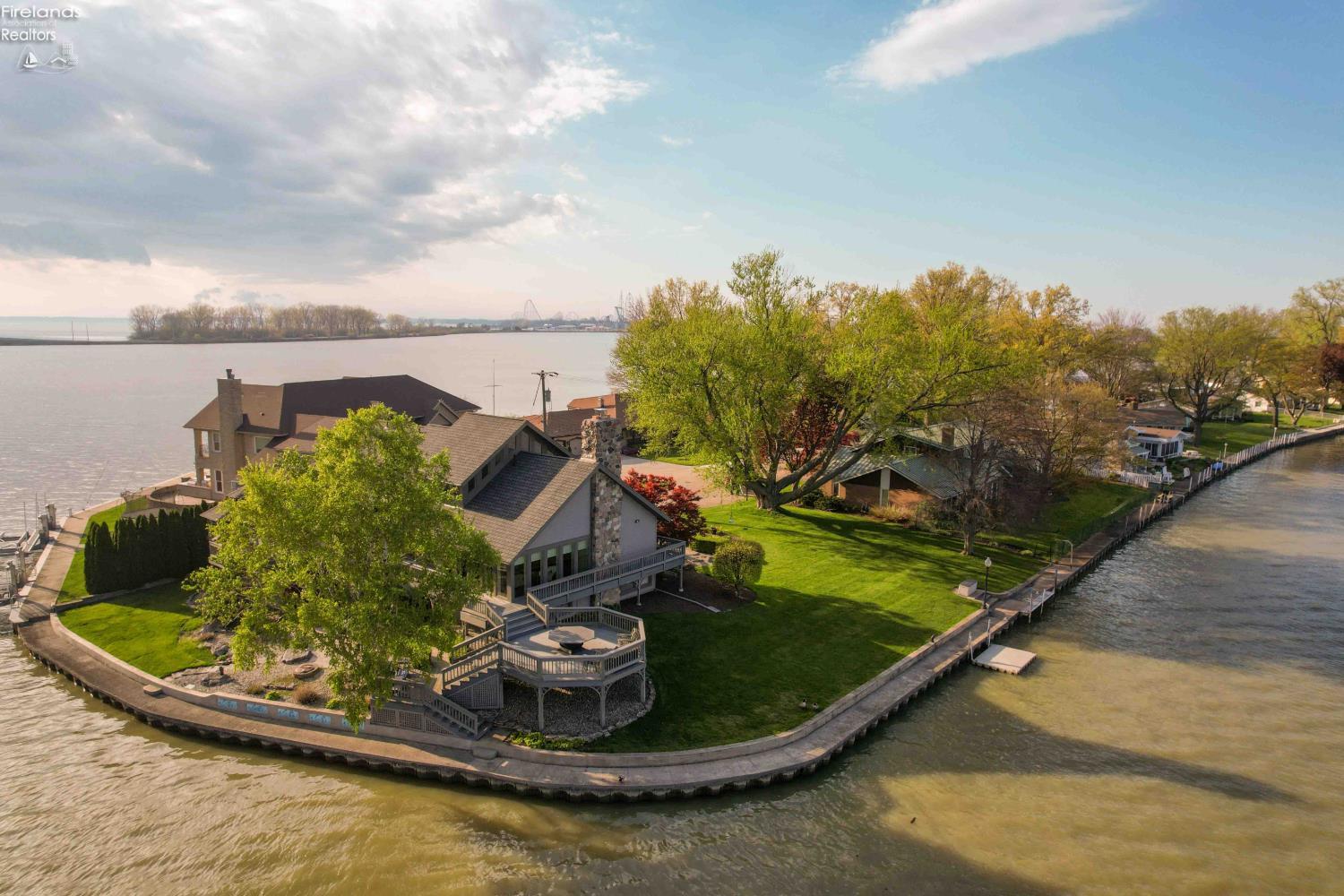 Sandusky, Ohio, 44870, United States, 4 Bedrooms Bedrooms, ,4 BathroomsBathrooms,Residential,Active,2042185