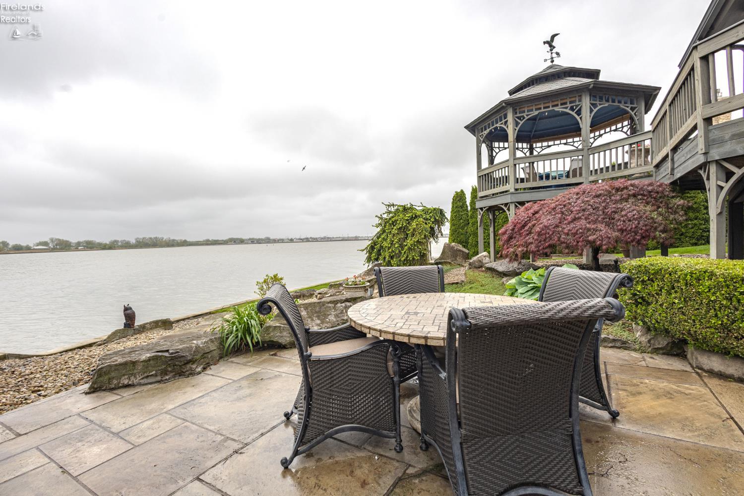 Sandusky, Ohio, 44870, United States, 4 Bedrooms Bedrooms, ,4 BathroomsBathrooms,Residential,Active,2042185