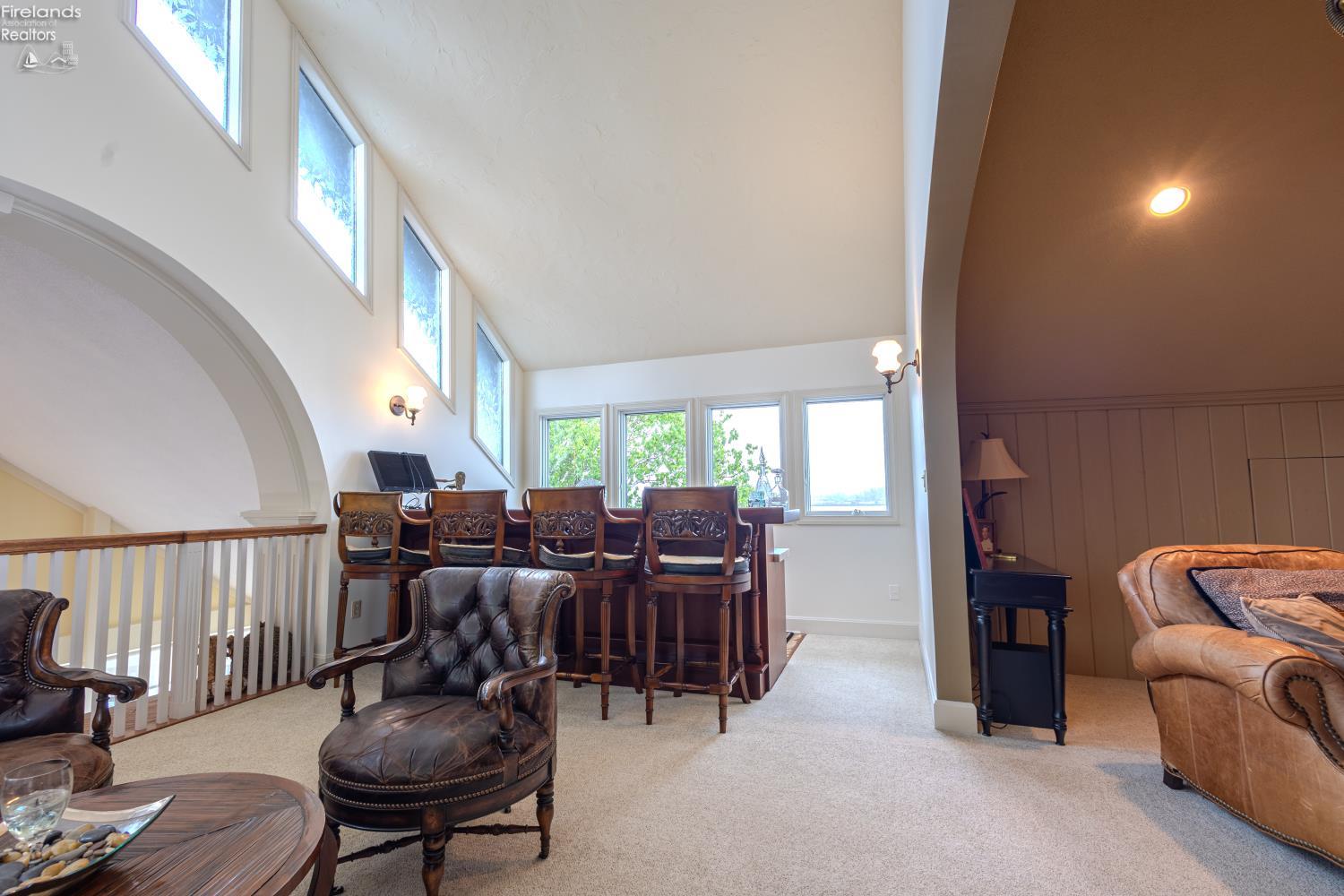 Sandusky, Ohio, 44870, United States, 4 Bedrooms Bedrooms, ,4 BathroomsBathrooms,Residential,Active,2042185