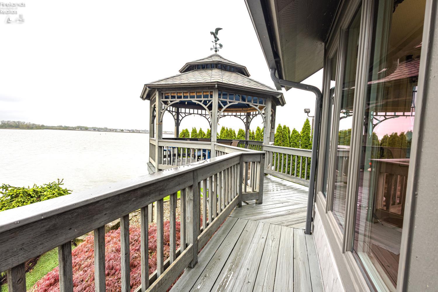 Sandusky, Ohio, 44870, United States, 4 Bedrooms Bedrooms, ,4 BathroomsBathrooms,Residential,Active,2042185