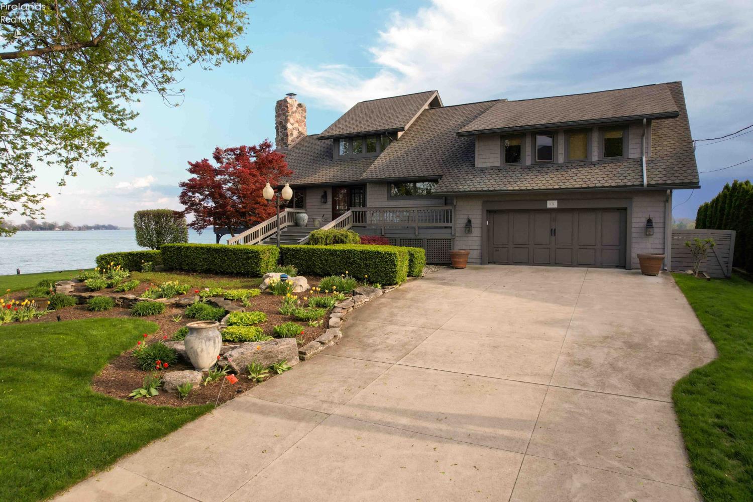 Sandusky, Ohio, 44870, United States, 4 Bedrooms Bedrooms, ,4 BathroomsBathrooms,Residential,Active,2042185