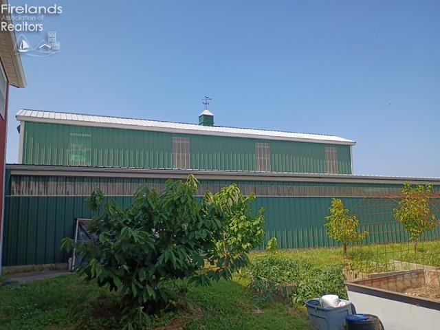 New London, Ohio, 44851, United States, 4 Bedrooms Bedrooms, ,3 BathroomsBathrooms,Residential,Active,1922748