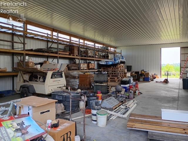 New London, Ohio, 44851, United States, 4 Bedrooms Bedrooms, ,3 BathroomsBathrooms,Residential,Active,1922748