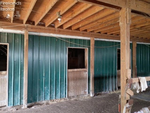 New London, Ohio, 44851, United States, 4 Bedrooms Bedrooms, ,3 BathroomsBathrooms,Residential,Active,1922748