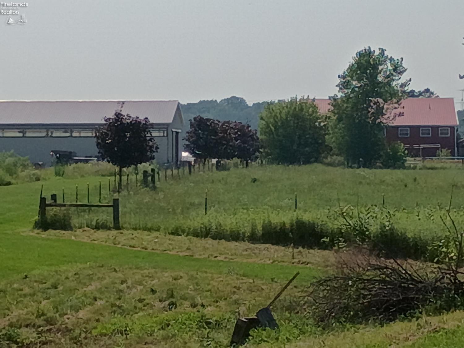 New London, Ohio, 44851, United States, 4 Bedrooms Bedrooms, ,3 BathroomsBathrooms,Residential,Active,1922748