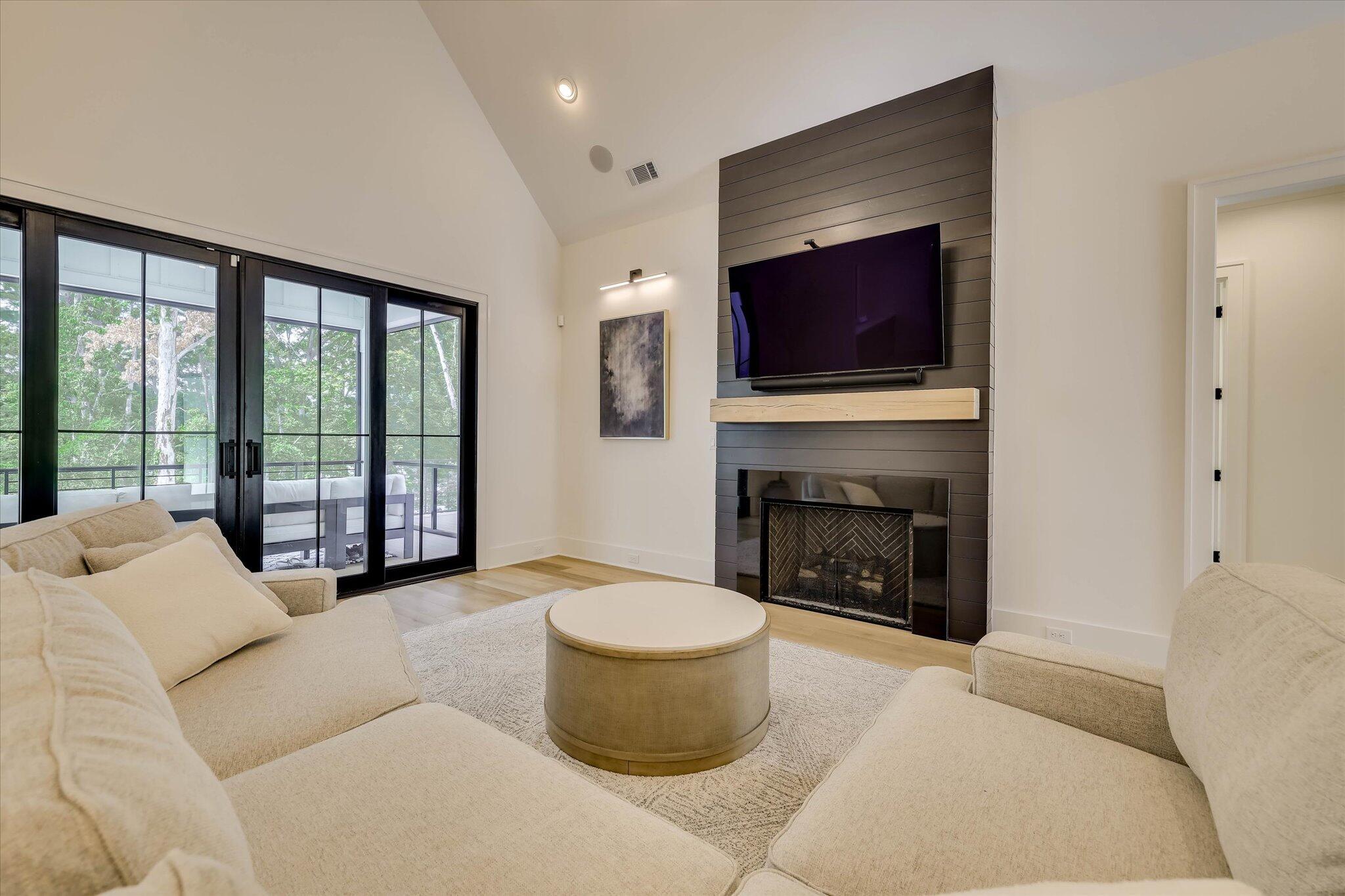 Mccormick, South Carolina, 29835, United States, 4 Bedrooms Bedrooms, ,4 BathroomsBathrooms,Residential,Active,1934765