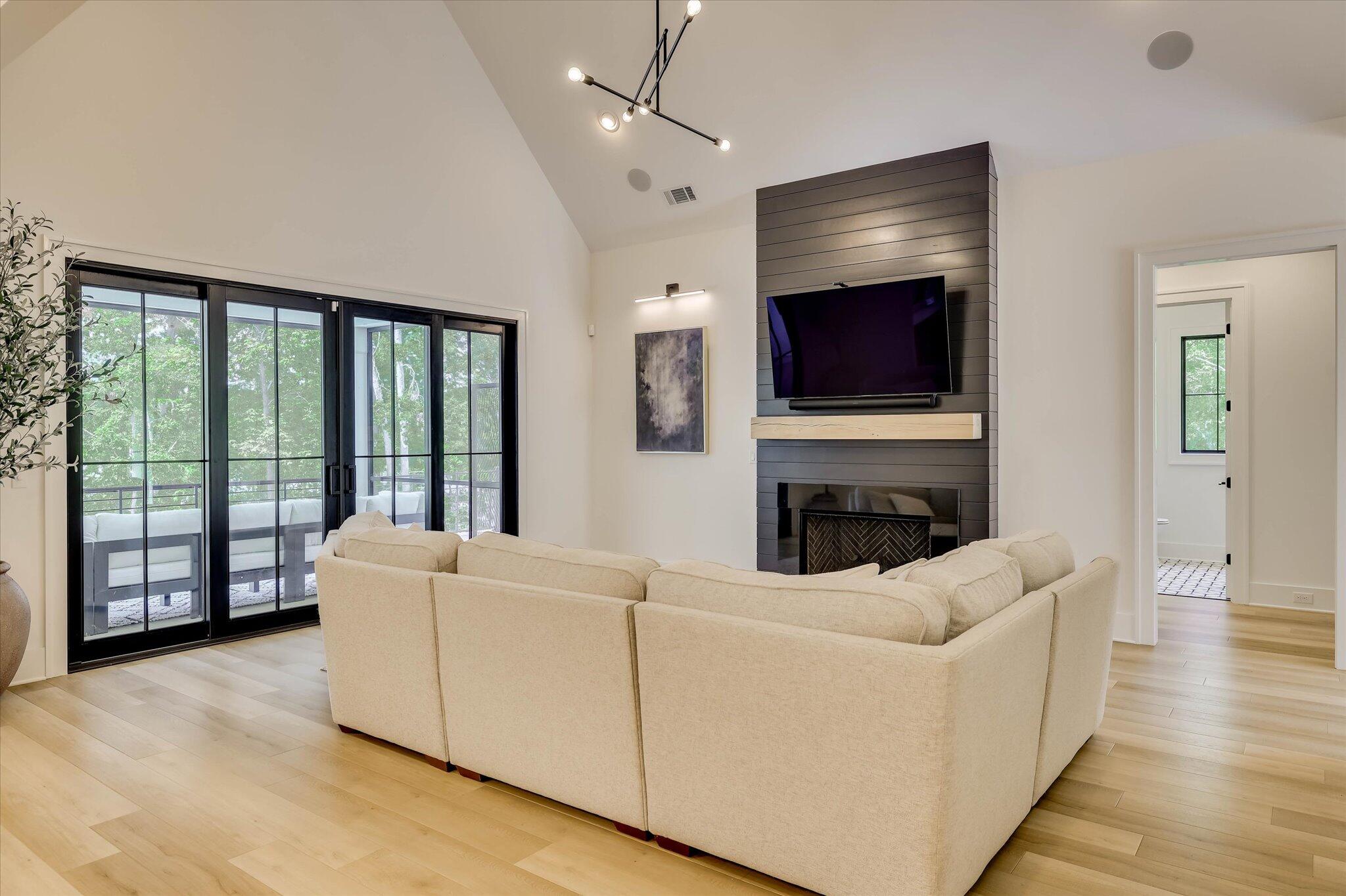 Mccormick, South Carolina, 29835, United States, 4 Bedrooms Bedrooms, ,4 BathroomsBathrooms,Residential,Active,1934765
