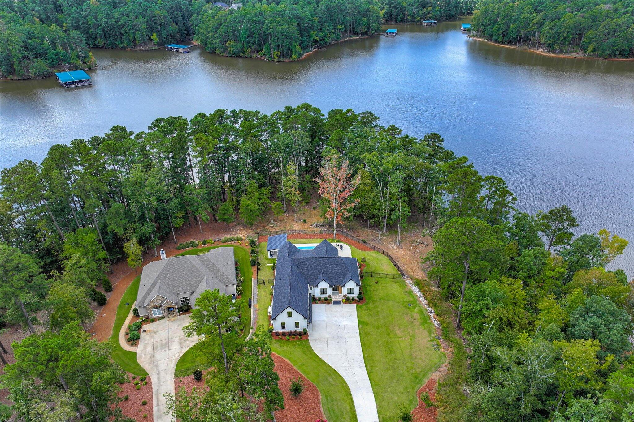Mccormick, South Carolina, 29835, United States, 4 Bedrooms Bedrooms, ,4 BathroomsBathrooms,Residential,Active,1934765