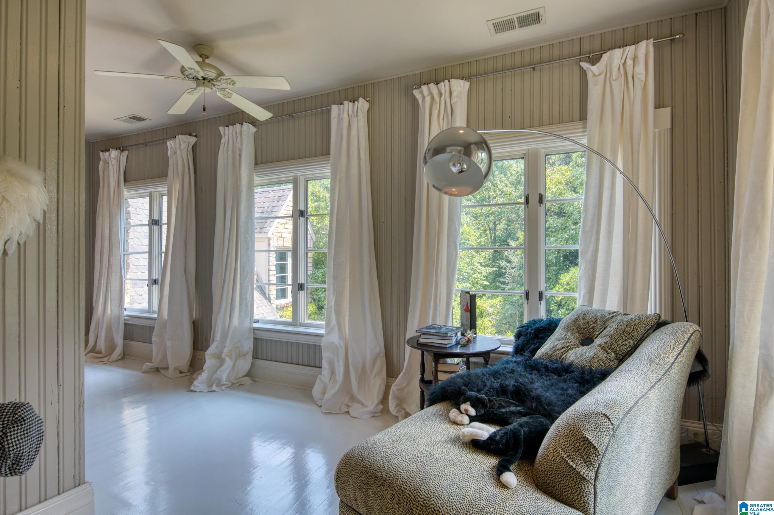 Hoover, Alabama, 35242, United States, 6 Bedrooms Bedrooms, ,8 BathroomsBathrooms,Residential,Active,1711519