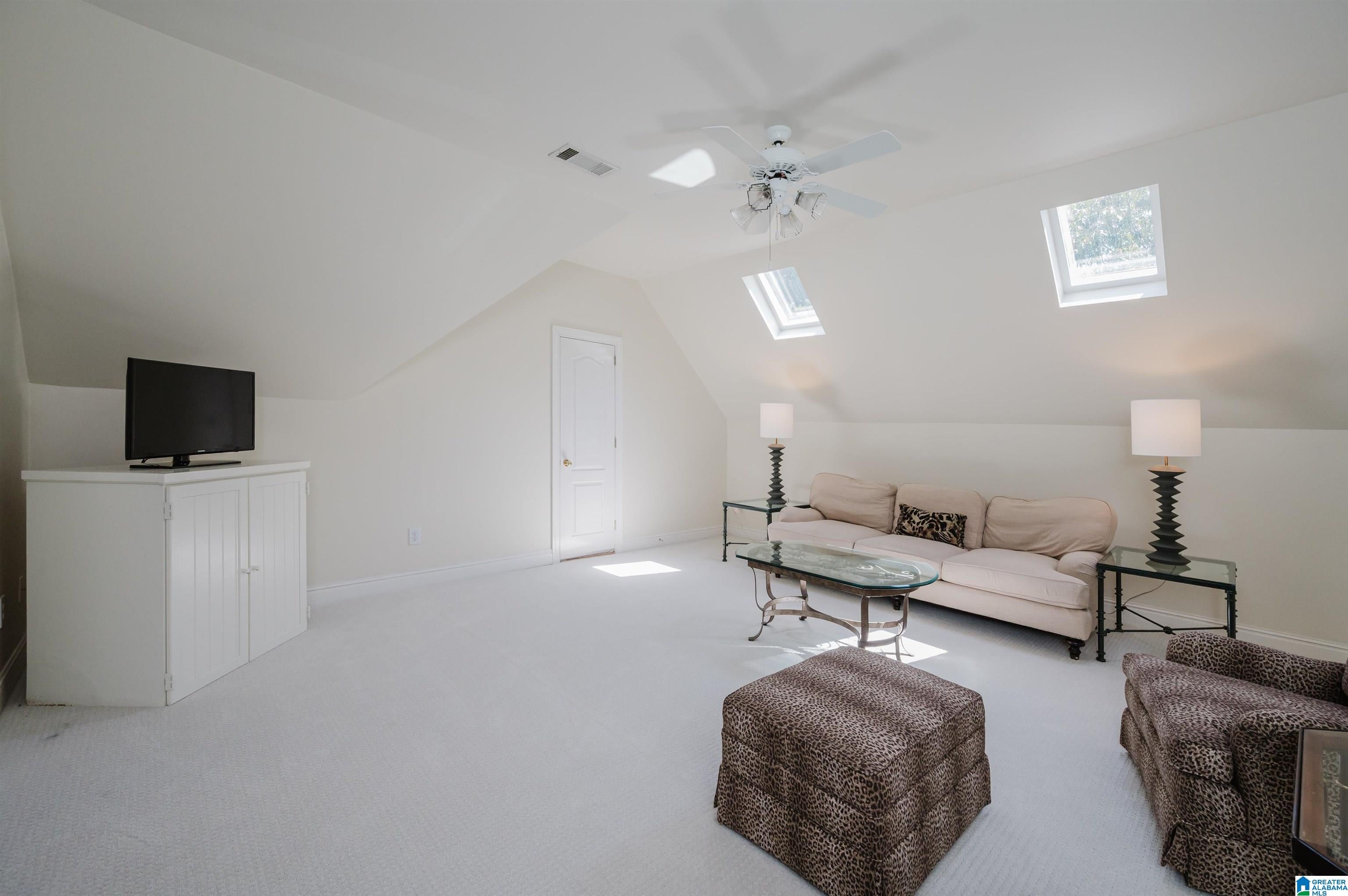Hoover, Alabama, 35242, United States, ,9 BathroomsBathrooms,Residential,Active,1894783