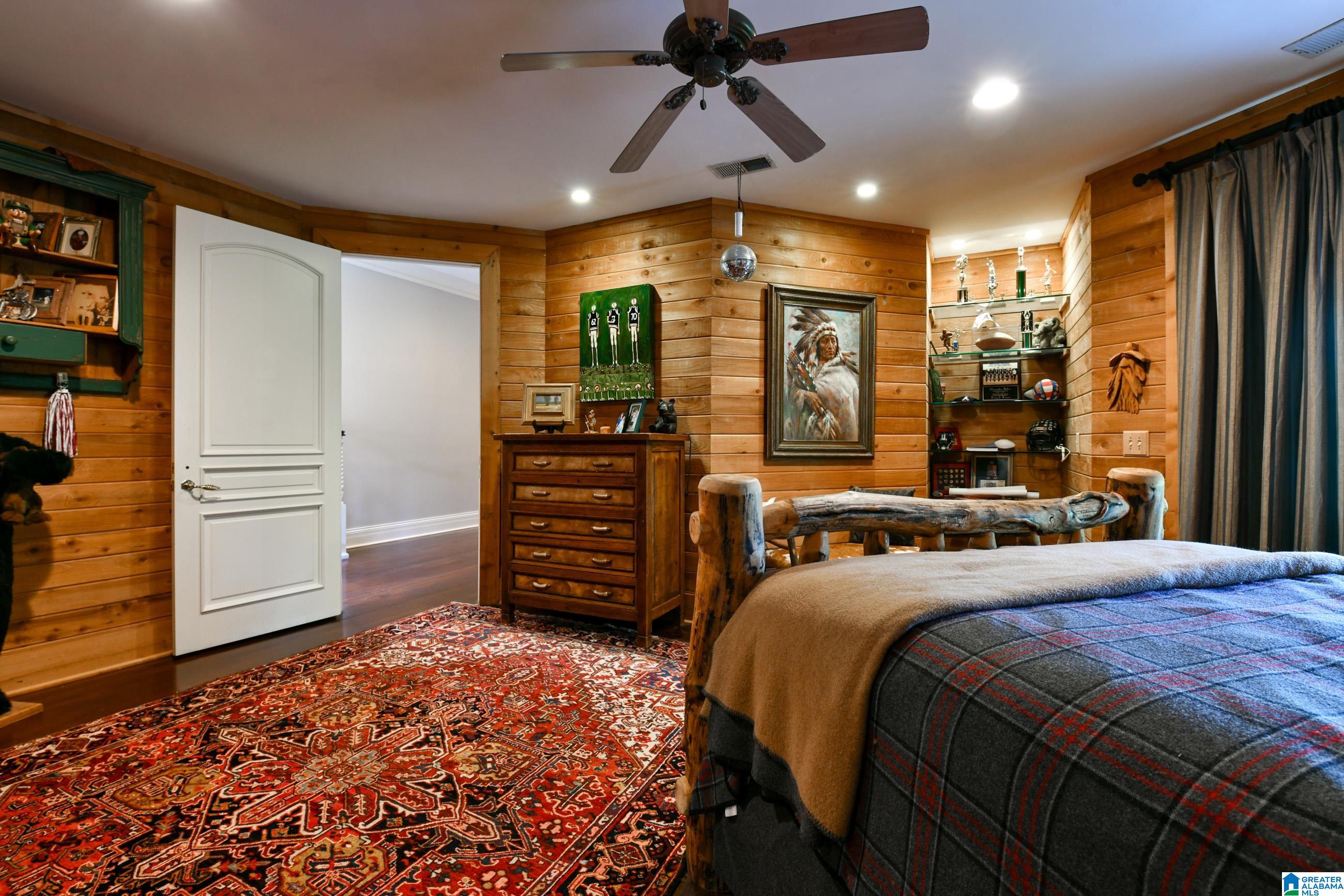 Hoover, Alabama, 35242, United States, 6 Bedrooms Bedrooms, ,8 BathroomsBathrooms,Residential,Active,1711519