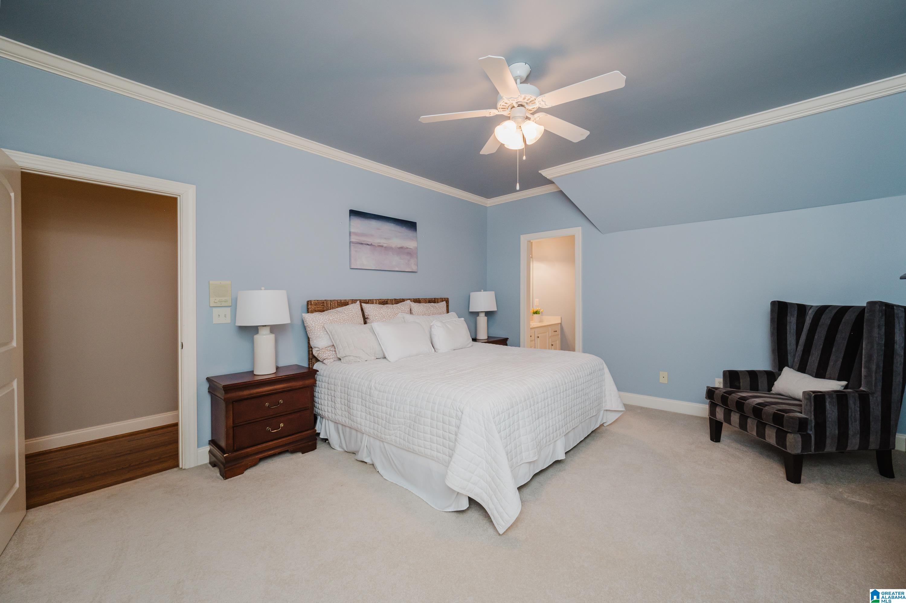 Hoover, Alabama, 35242, United States, 5 Bedrooms Bedrooms, ,5 BathroomsBathrooms,Residential,Active,2007294