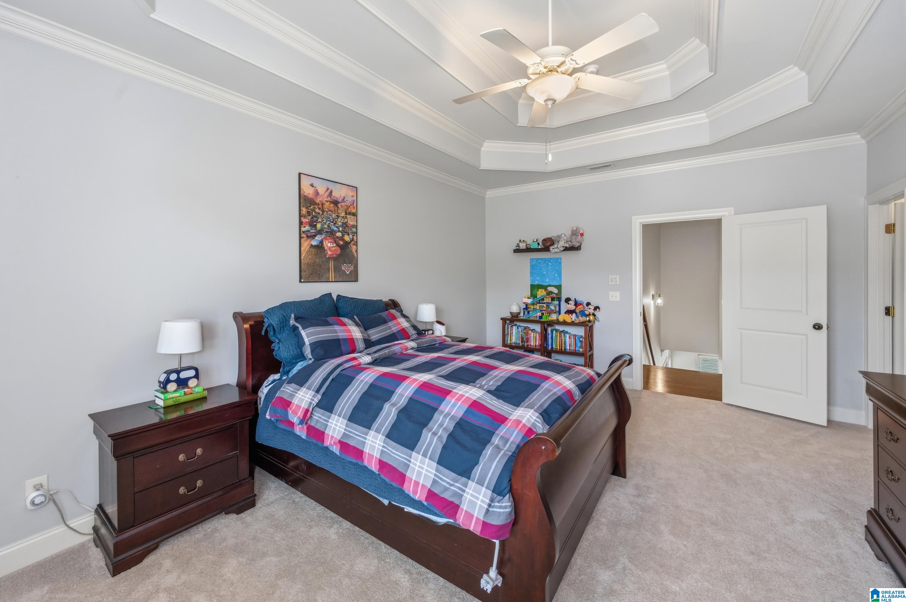 Hoover, Alabama, 35242, United States, 6 Bedrooms Bedrooms, ,5 BathroomsBathrooms,Residential,Active,2045036