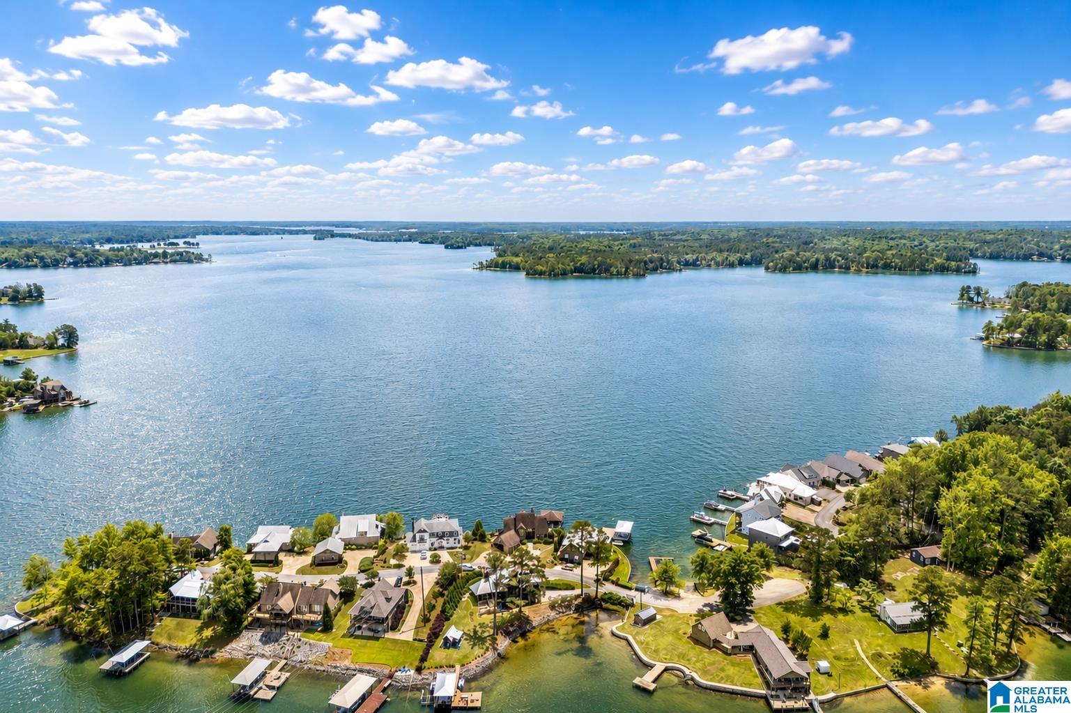 Alexander City, Alabama, 35010, United States, 4 Bedrooms Bedrooms, ,5 BathroomsBathrooms,Residential,Active,2044591