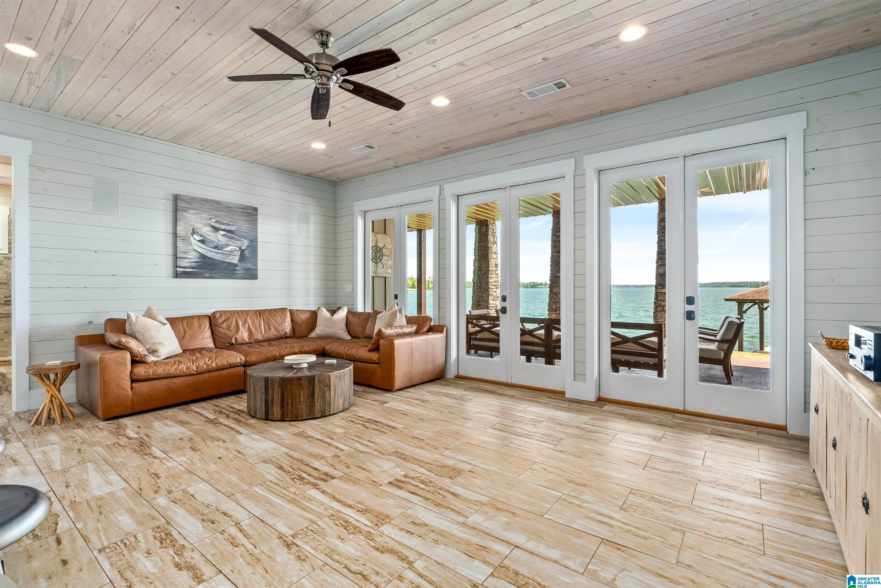 Alexander City, Alabama, 35010, United States, 4 Bedrooms Bedrooms, ,5 BathroomsBathrooms,Residential,Active,2044591