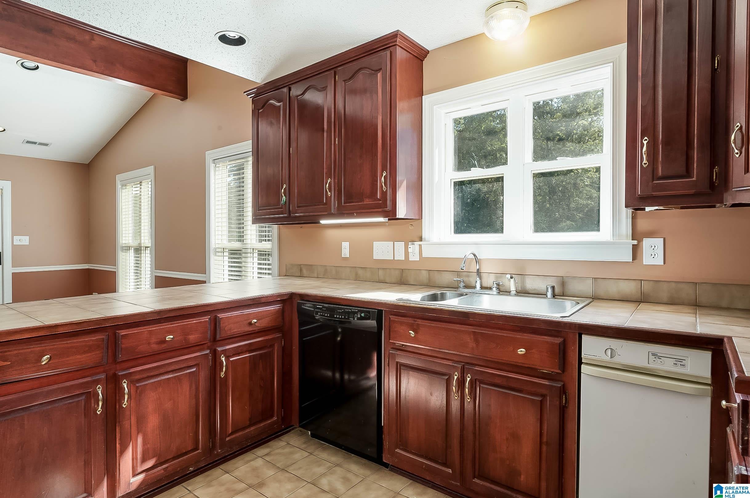 Mccalla, Alabama, 35111, United States, 4 Bedrooms Bedrooms, ,5 BathroomsBathrooms,Residential,Active,1963268