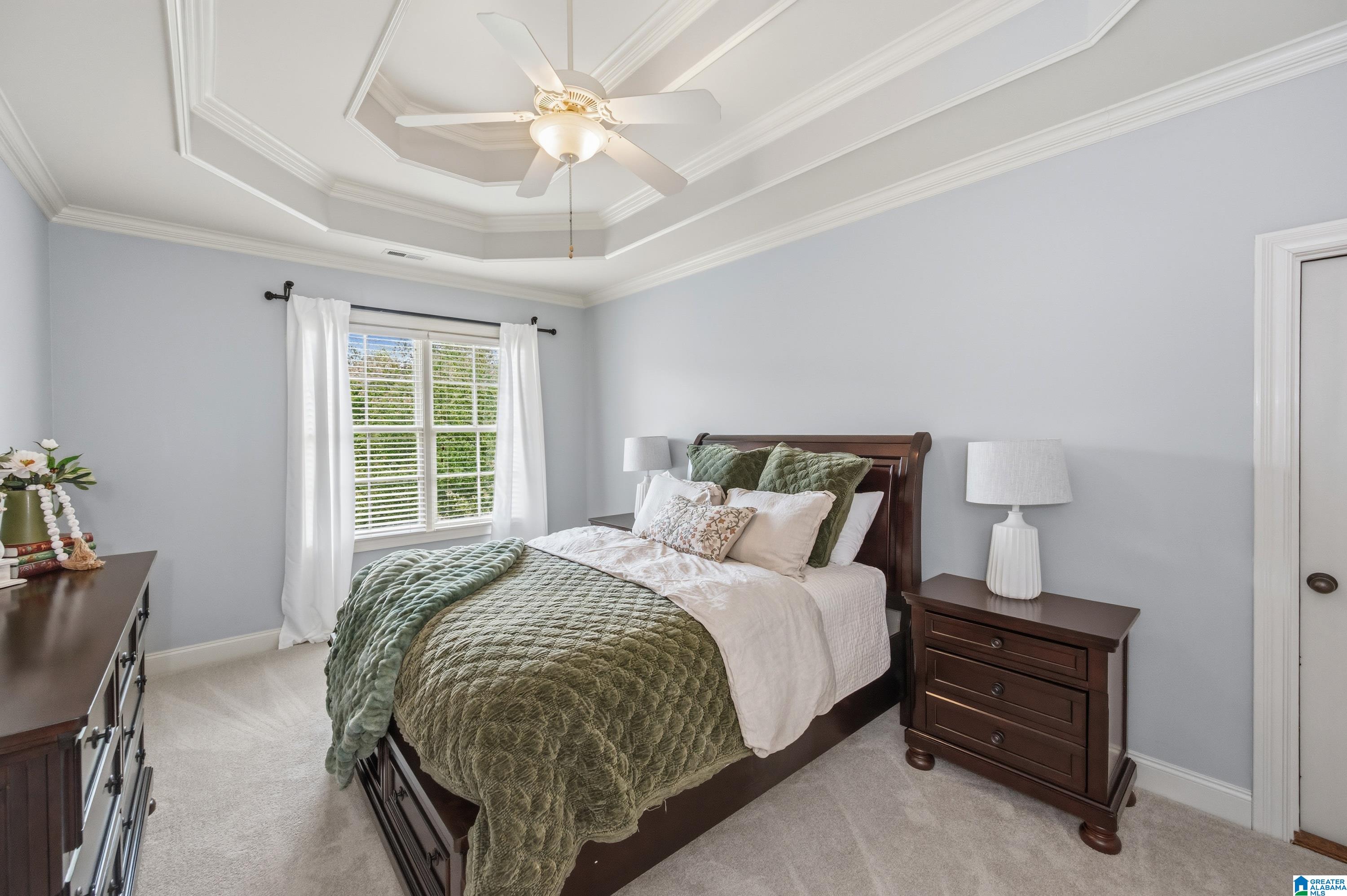 Hoover, Alabama, 35242, United States, 6 Bedrooms Bedrooms, ,5 BathroomsBathrooms,Residential,Active,2045036