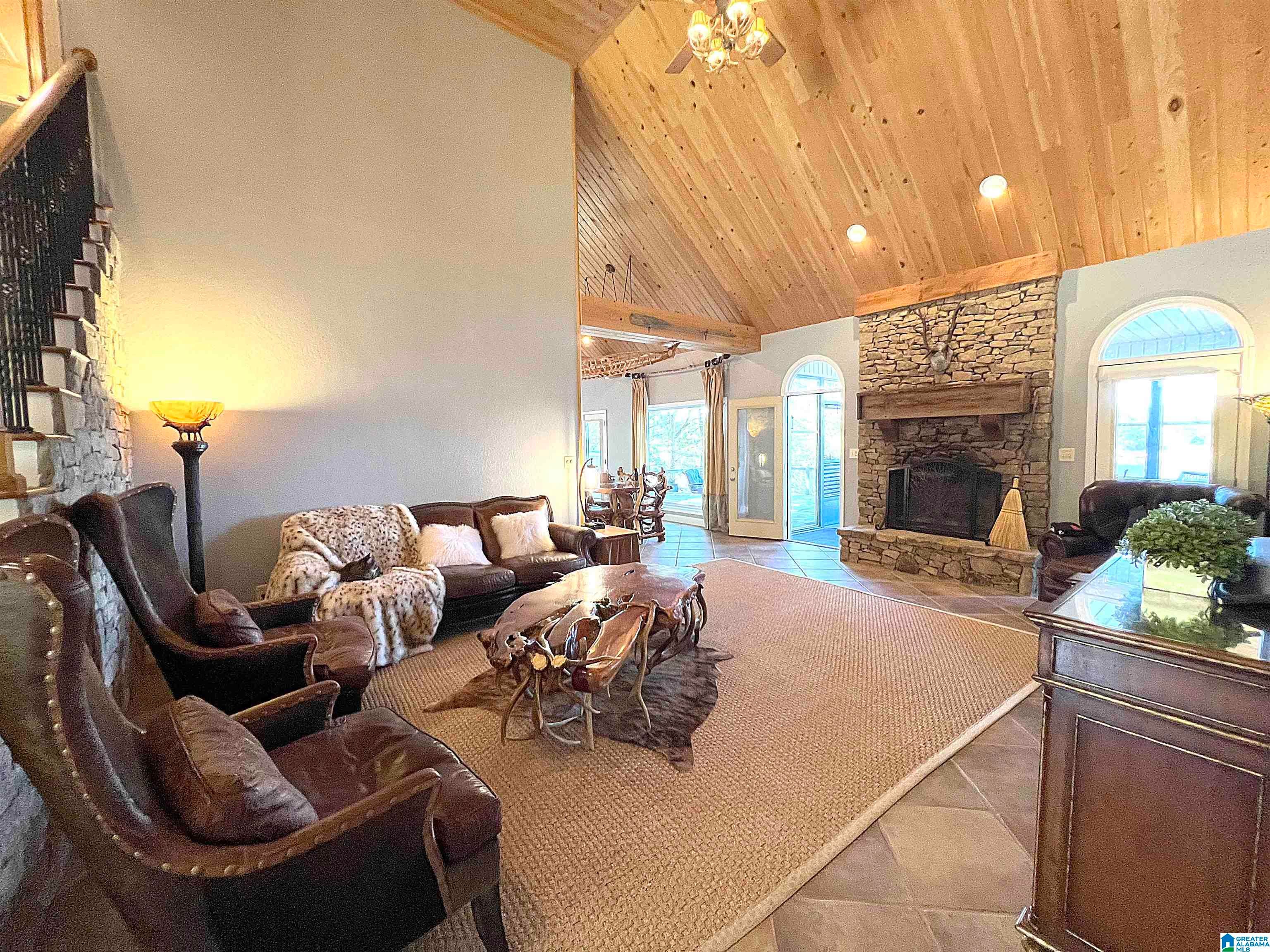 Crane Hill, Alabama, 35053, United States, 5 Bedrooms Bedrooms, ,4 BathroomsBathrooms,Residential,Active,2010198