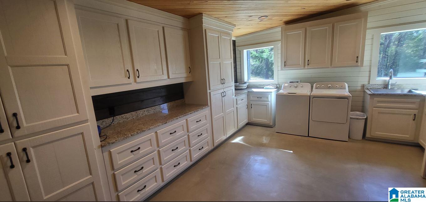 Eutaw, Alabama, 35462, United States, 5 Bedrooms Bedrooms, ,6 BathroomsBathrooms,Residential,Active,1995275