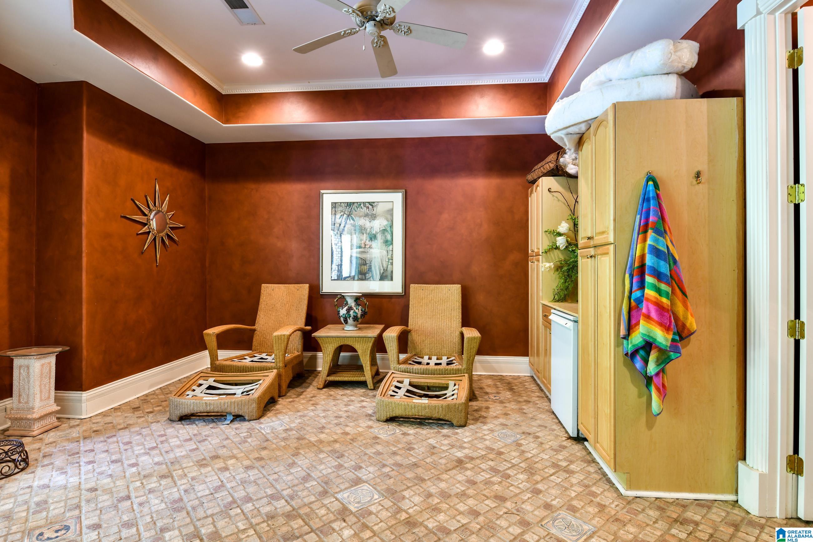 Hoover, Alabama, 35242, United States, 6 Bedrooms Bedrooms, ,8 BathroomsBathrooms,Residential,Active,1711519