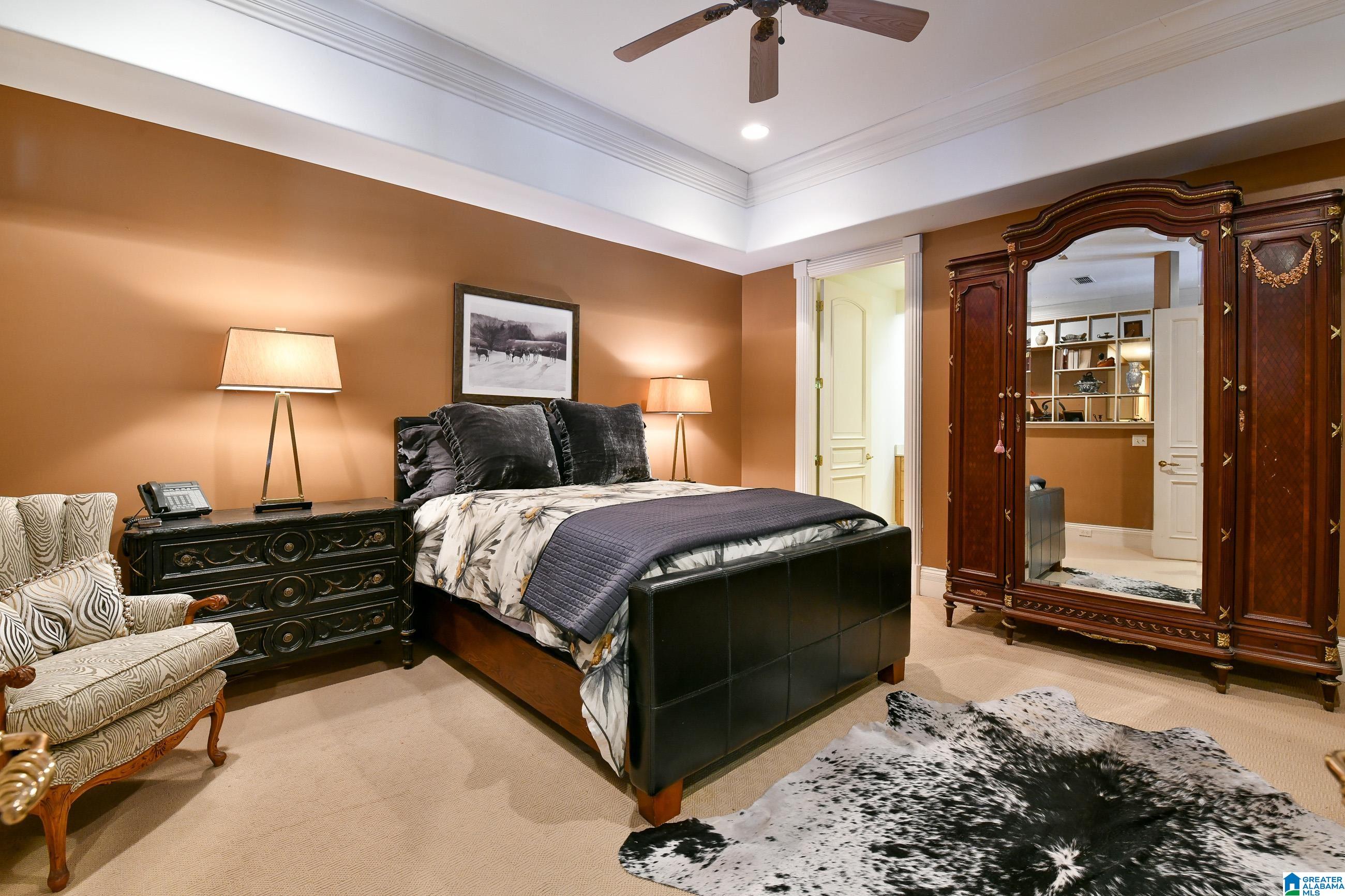 Hoover, Alabama, 35242, United States, 6 Bedrooms Bedrooms, ,8 BathroomsBathrooms,Residential,Active,1711519