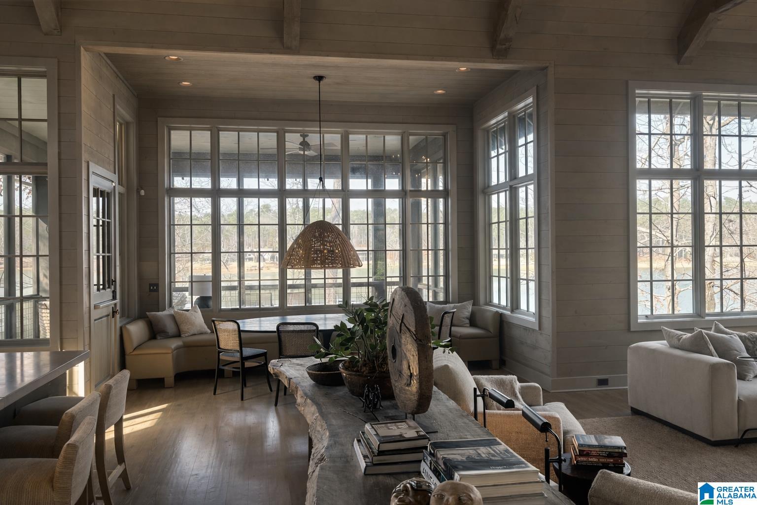 Alexander City, Alabama, 35010, United States, 3 Bedrooms Bedrooms, ,4 BathroomsBathrooms,Residential,Active,2017113