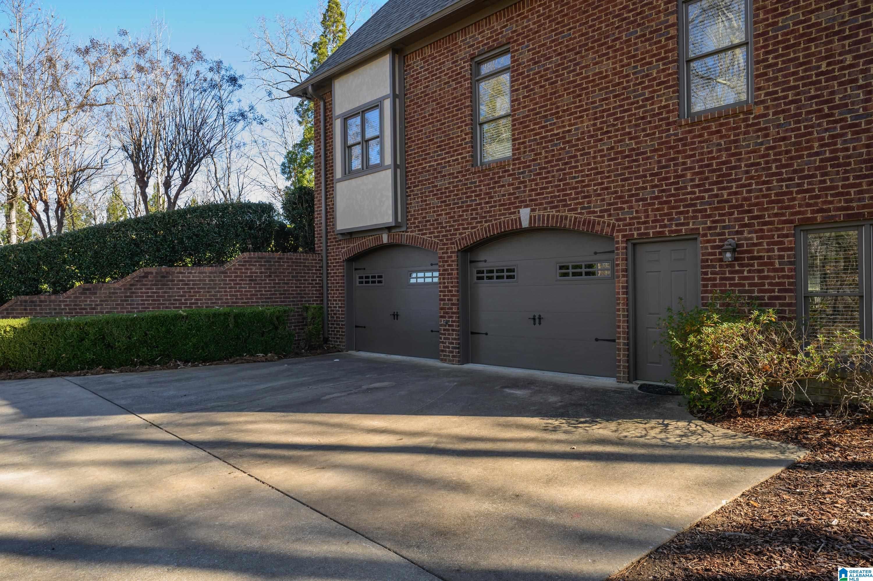 Hoover, Alabama, 35242, United States, 5 Bedrooms Bedrooms, ,5 BathroomsBathrooms,Residential,Active,2007294