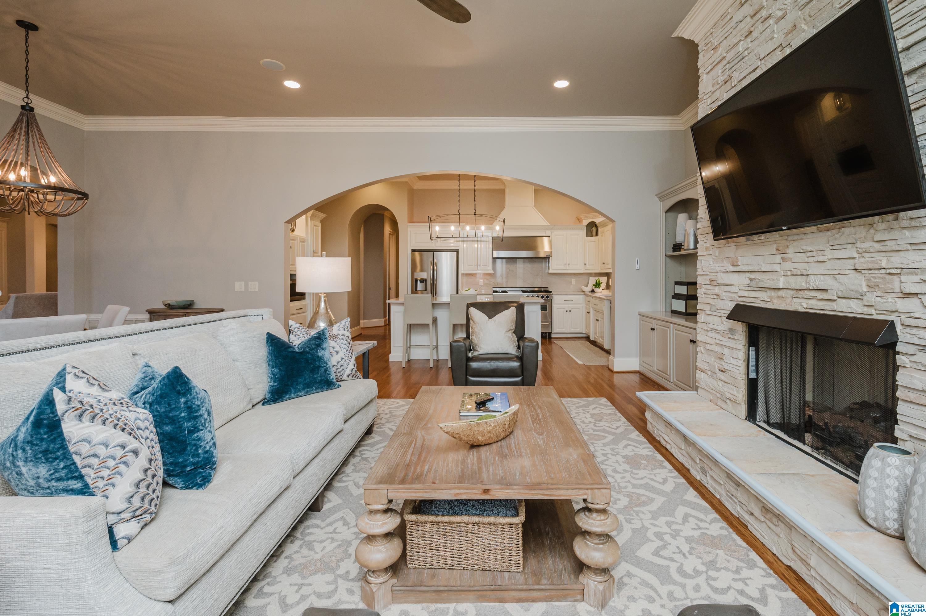 Hoover, Alabama, 35242, United States, 5 Bedrooms Bedrooms, ,5 BathroomsBathrooms,Residential,Active,2007294