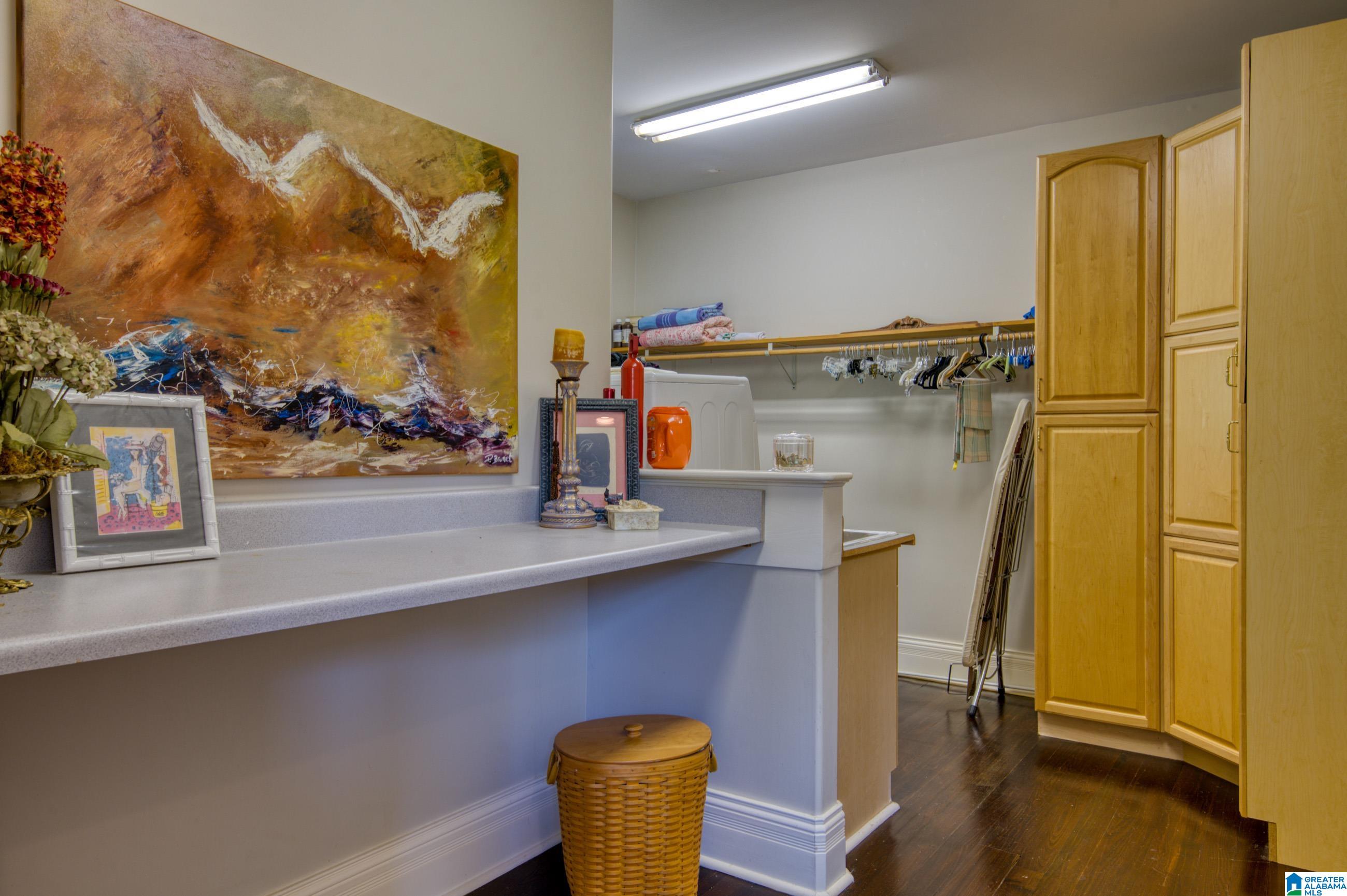 Hoover, Alabama, 35242, United States, 6 Bedrooms Bedrooms, ,8 BathroomsBathrooms,Residential,Active,1711519