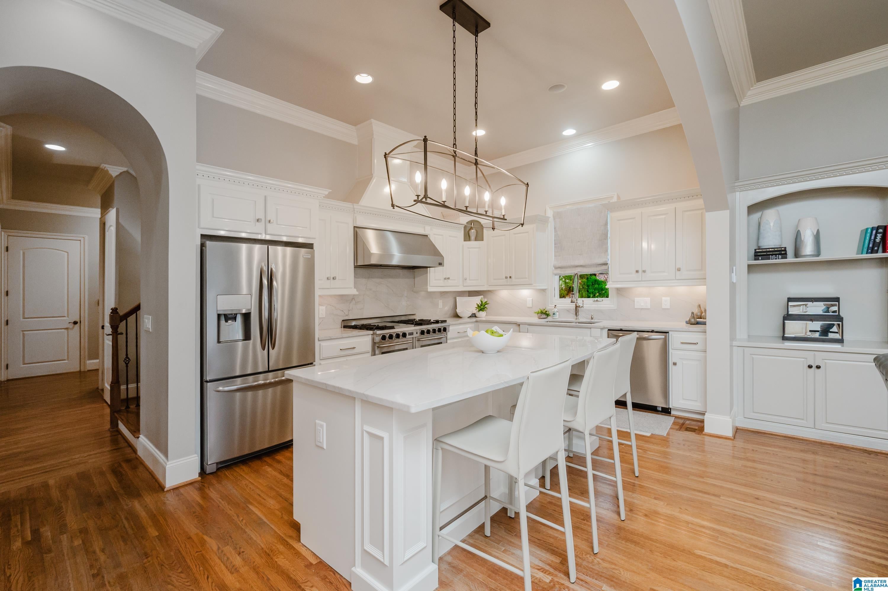 Hoover, Alabama, 35242, United States, 5 Bedrooms Bedrooms, ,5 BathroomsBathrooms,Residential,Active,2007294