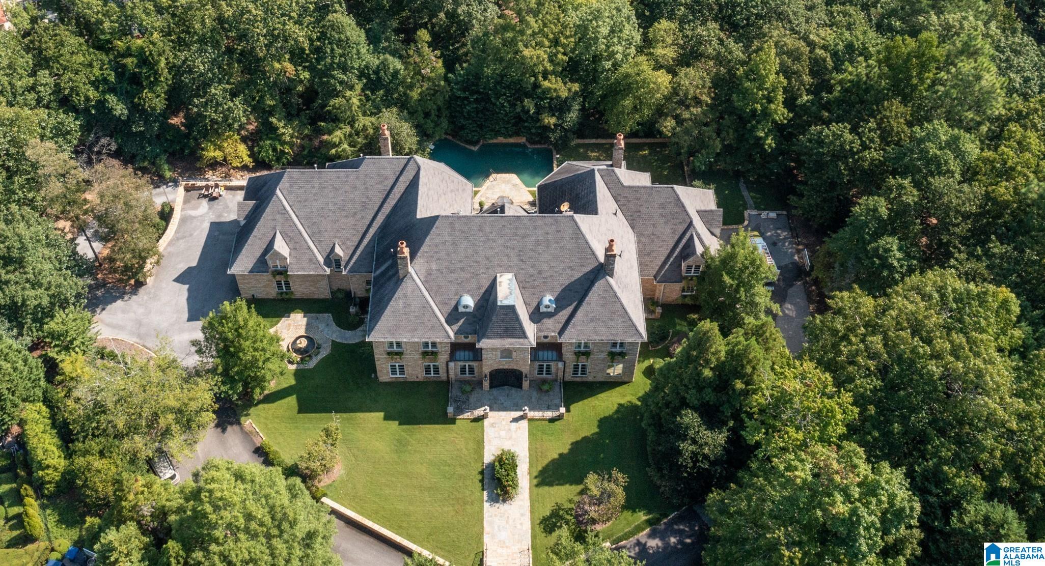 Hoover, Alabama, 35242, United States, 6 Bedrooms Bedrooms, ,8 BathroomsBathrooms,Residential,Active,1711519