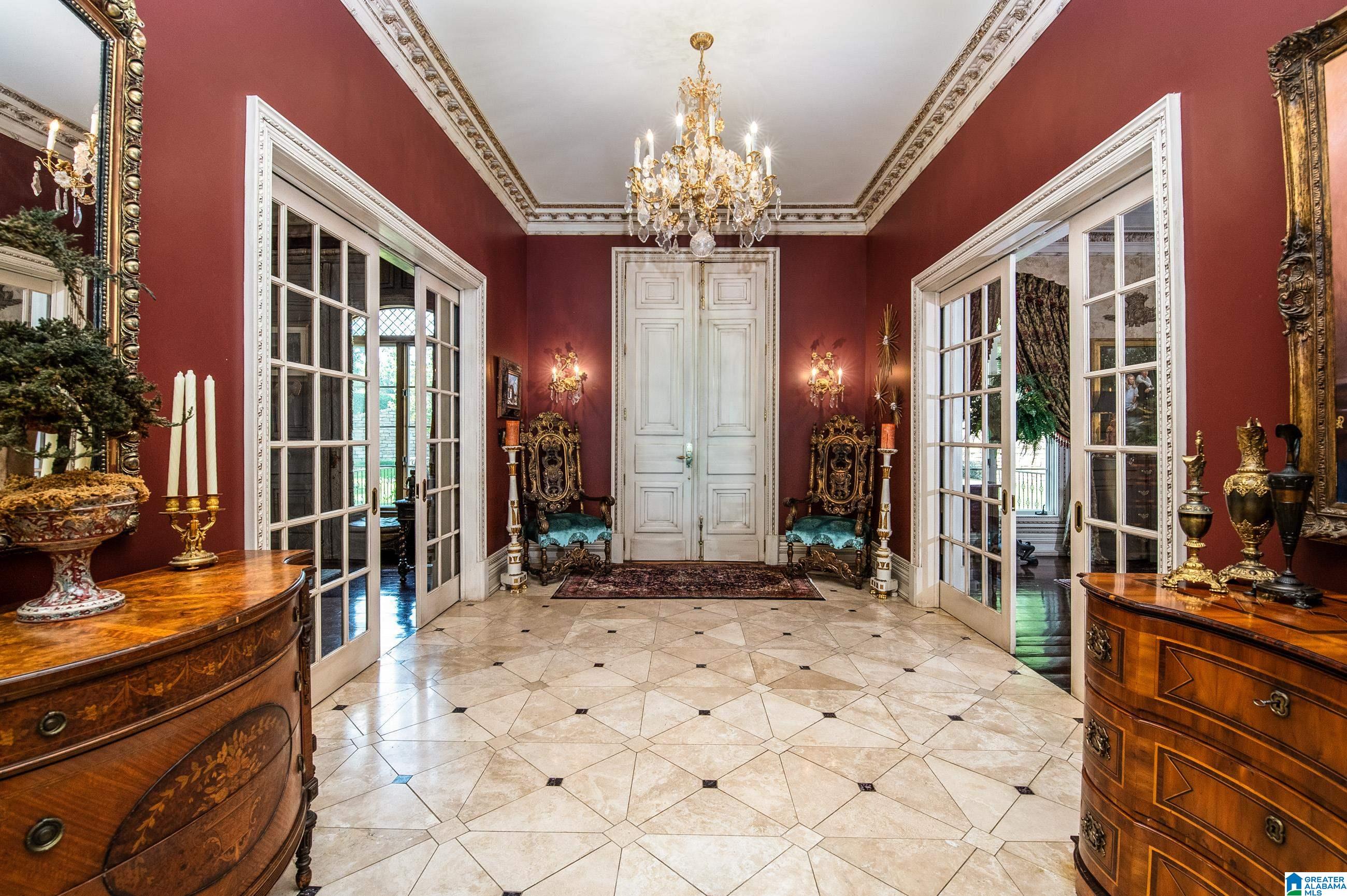 Hoover, Alabama, 35242, United States, 6 Bedrooms Bedrooms, ,8 BathroomsBathrooms,Residential,Active,1711519