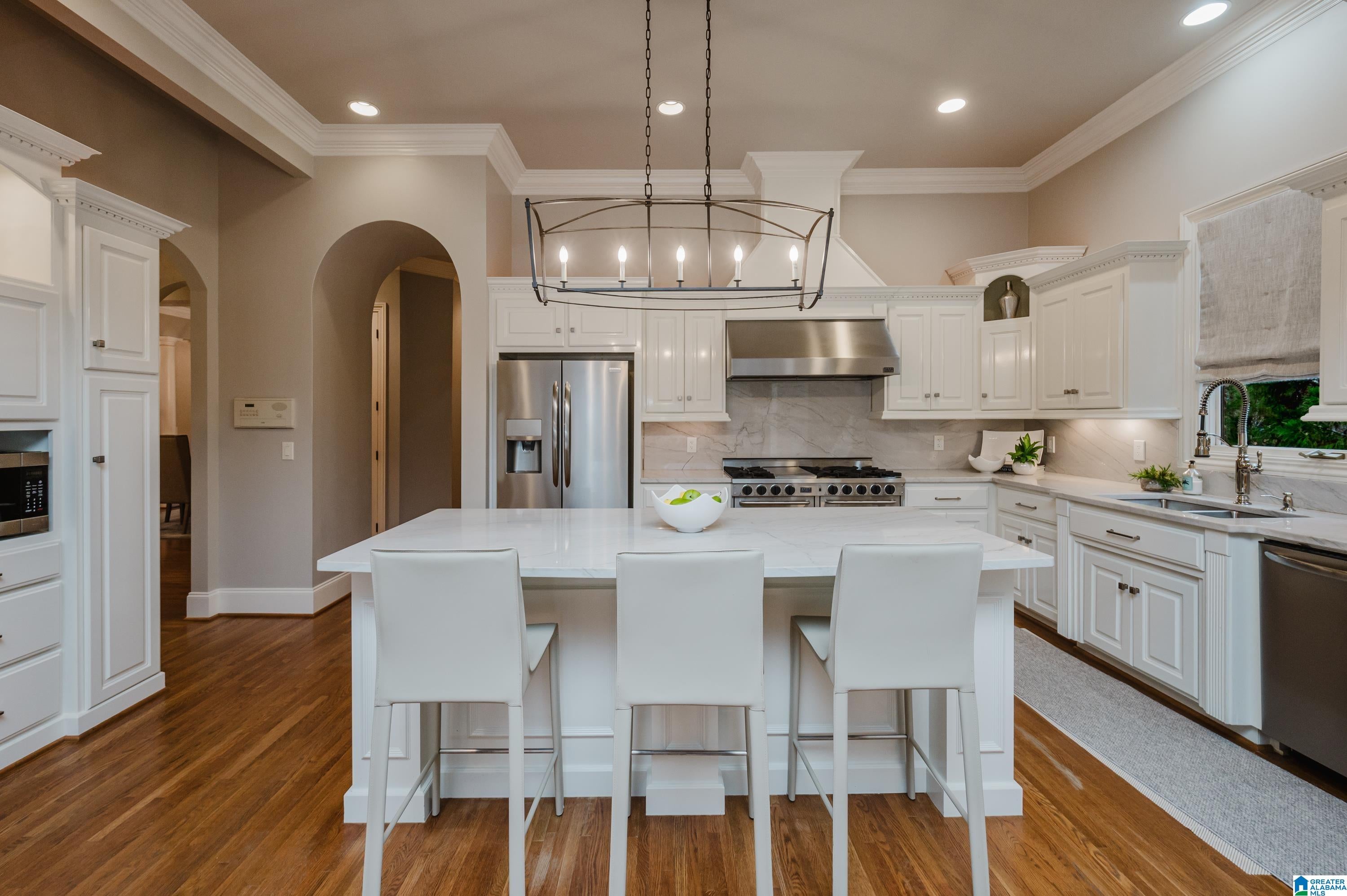 Hoover, Alabama, 35242, United States, 5 Bedrooms Bedrooms, ,5 BathroomsBathrooms,Residential,Active,2007294