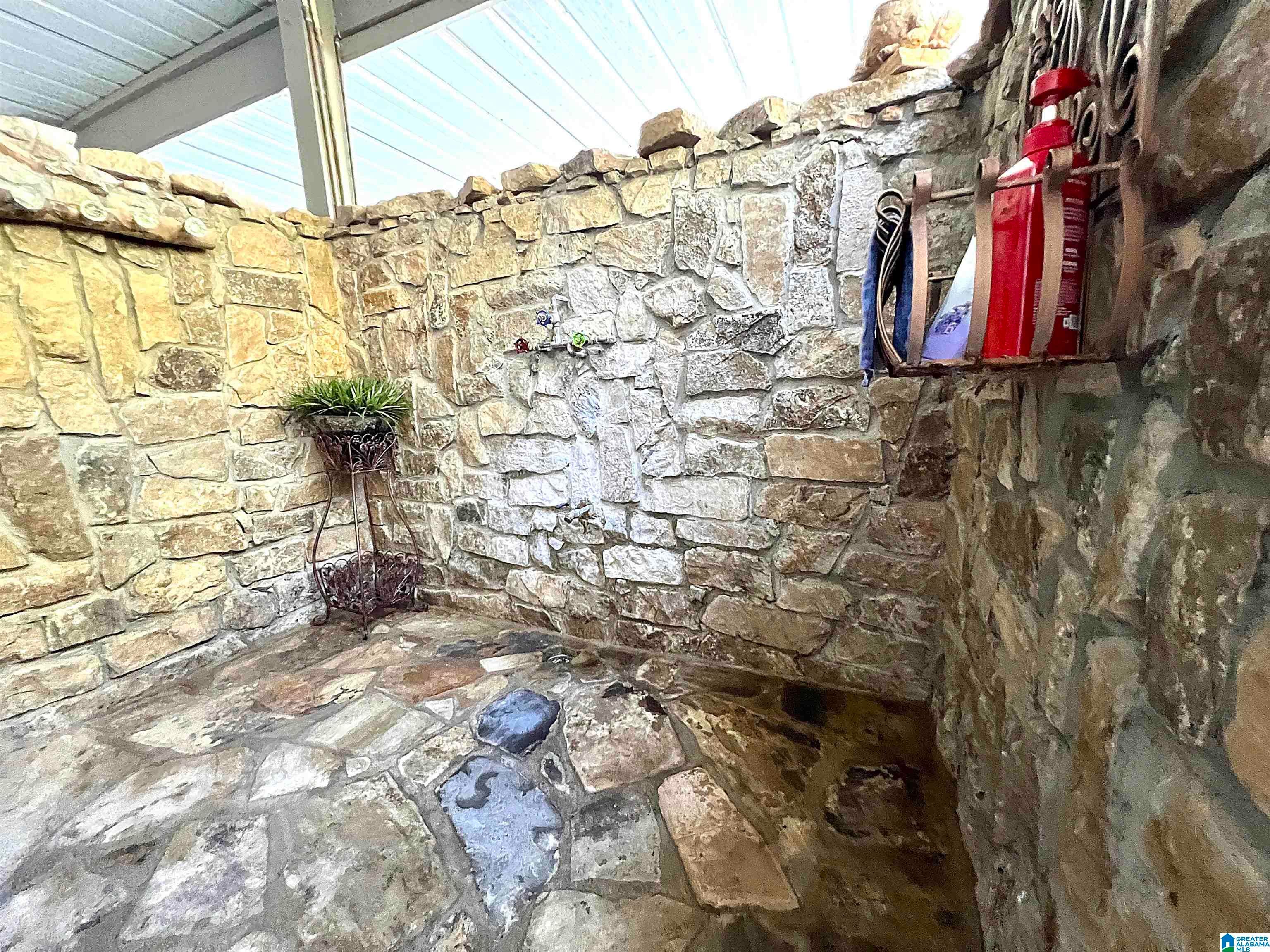 Crane Hill, Alabama, 35053, United States, 5 Bedrooms Bedrooms, ,4 BathroomsBathrooms,Residential,Active,2010198