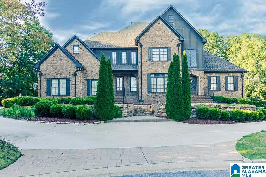 416 MCCORMACK Way