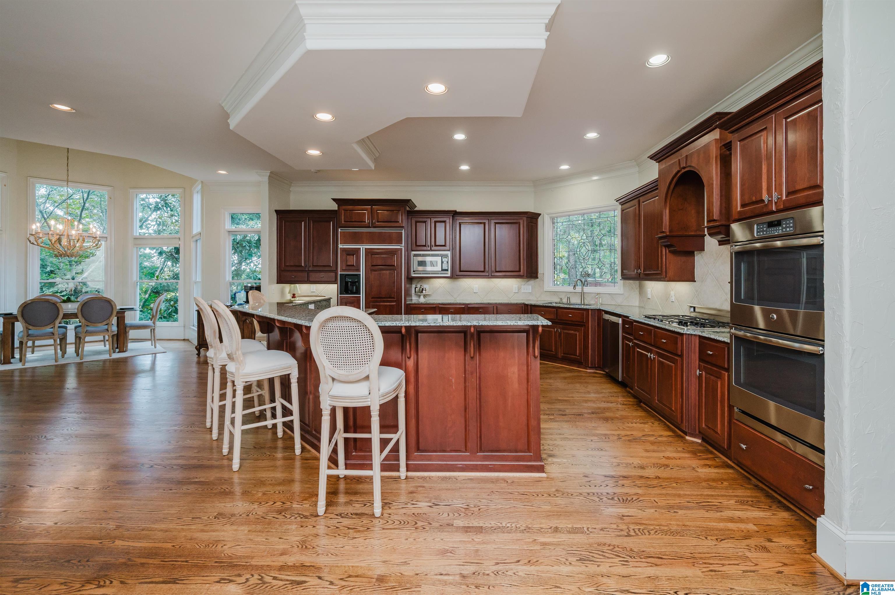 Hoover, Alabama, 35242, United States, ,9 BathroomsBathrooms,Residential,Active,1894783