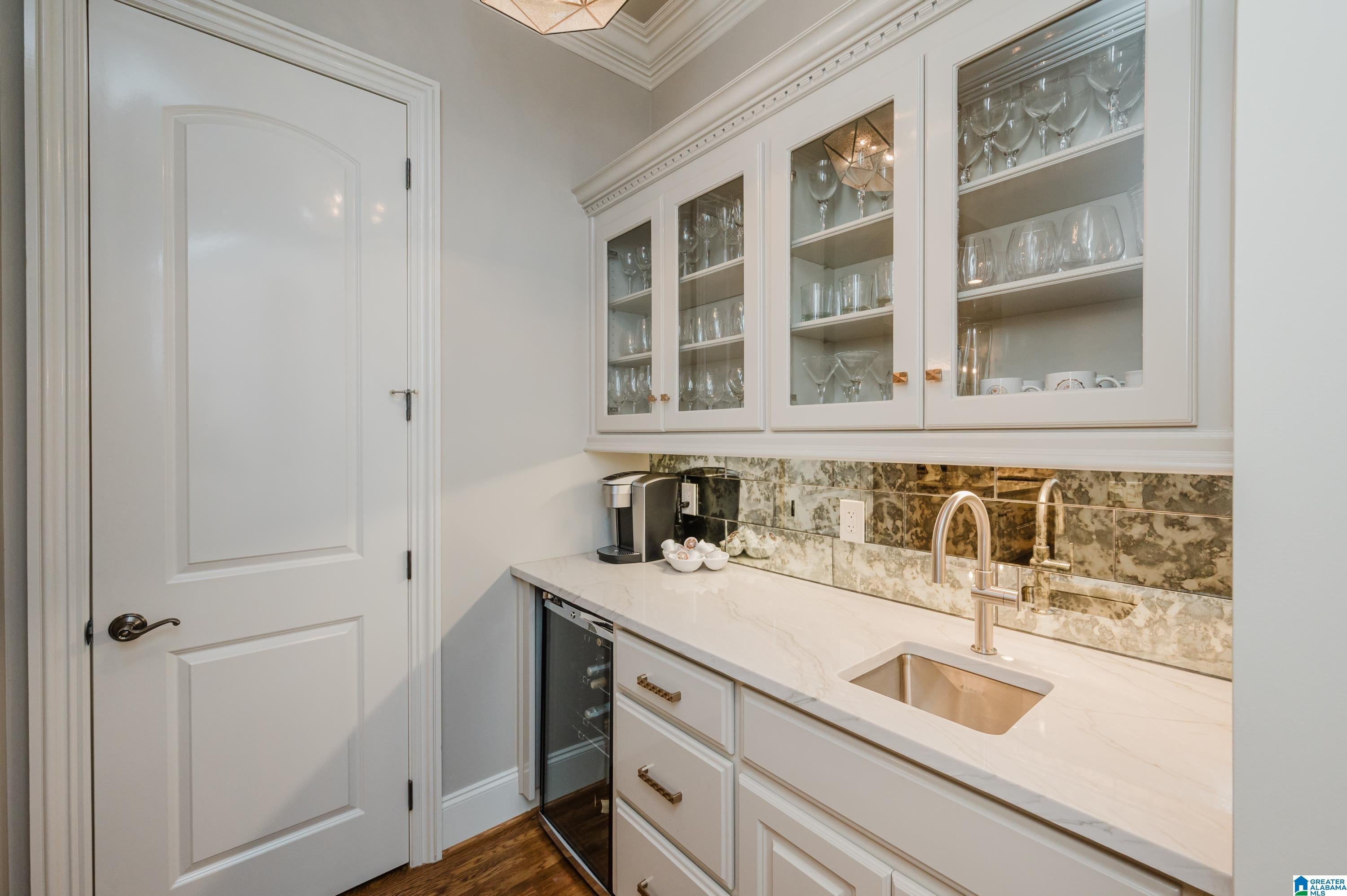 Hoover, Alabama, 35242, United States, 5 Bedrooms Bedrooms, ,5 BathroomsBathrooms,Residential,Active,2007294