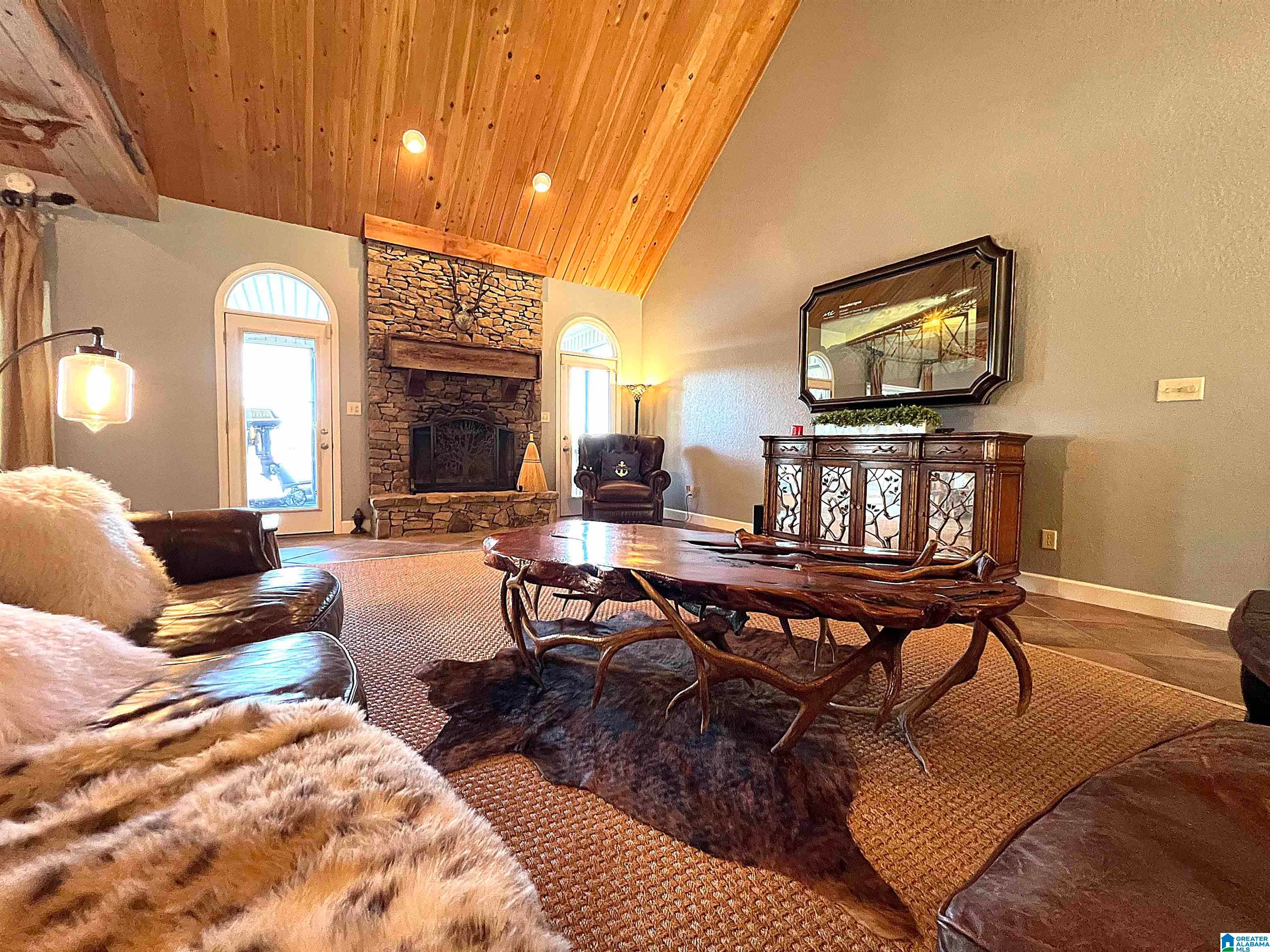 Crane Hill, Alabama, 35053, United States, 5 Bedrooms Bedrooms, ,4 BathroomsBathrooms,Residential,Active,2010198