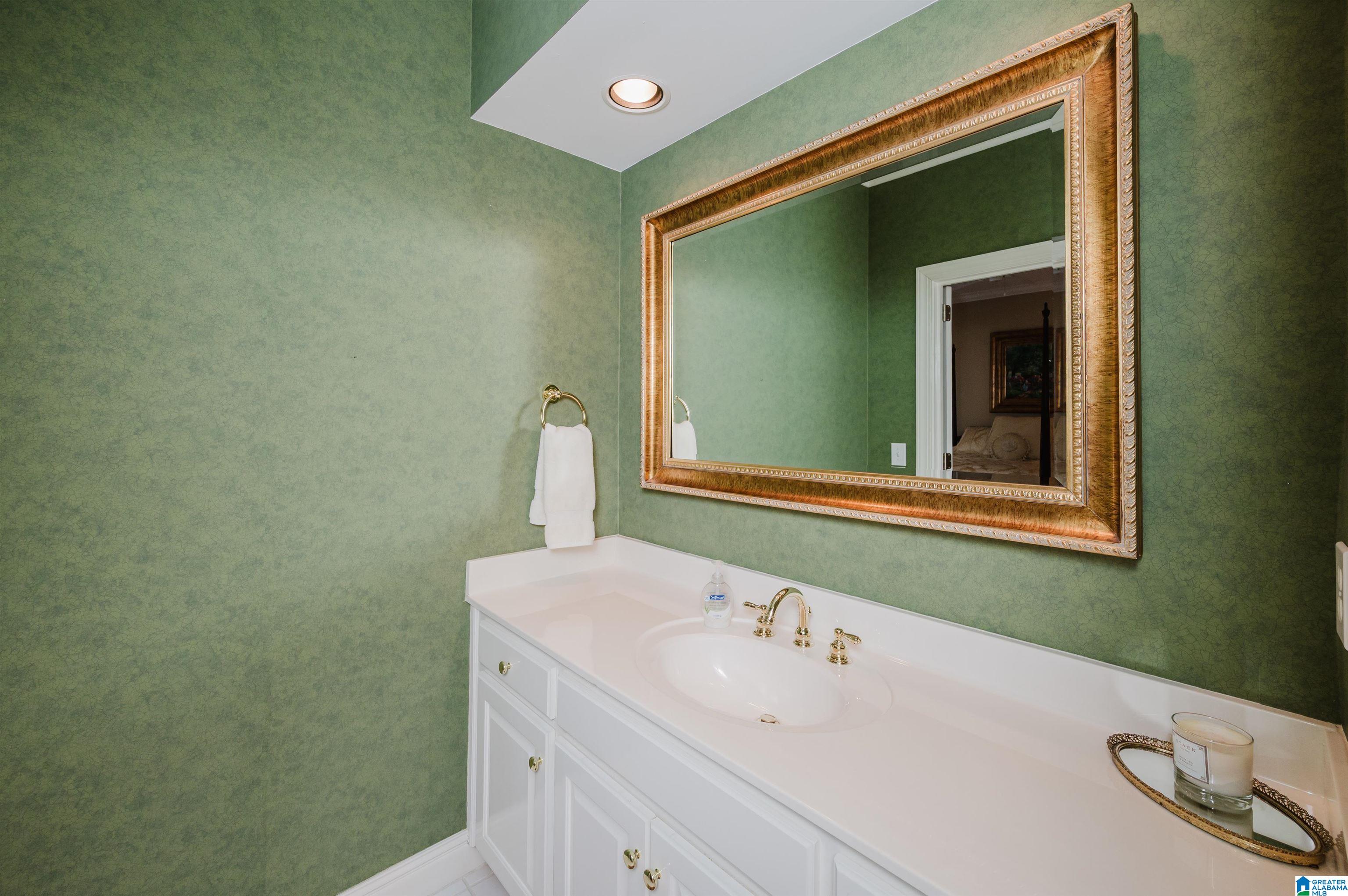 Hoover, Alabama, 35242, United States, ,9 BathroomsBathrooms,Residential,Active,1894783