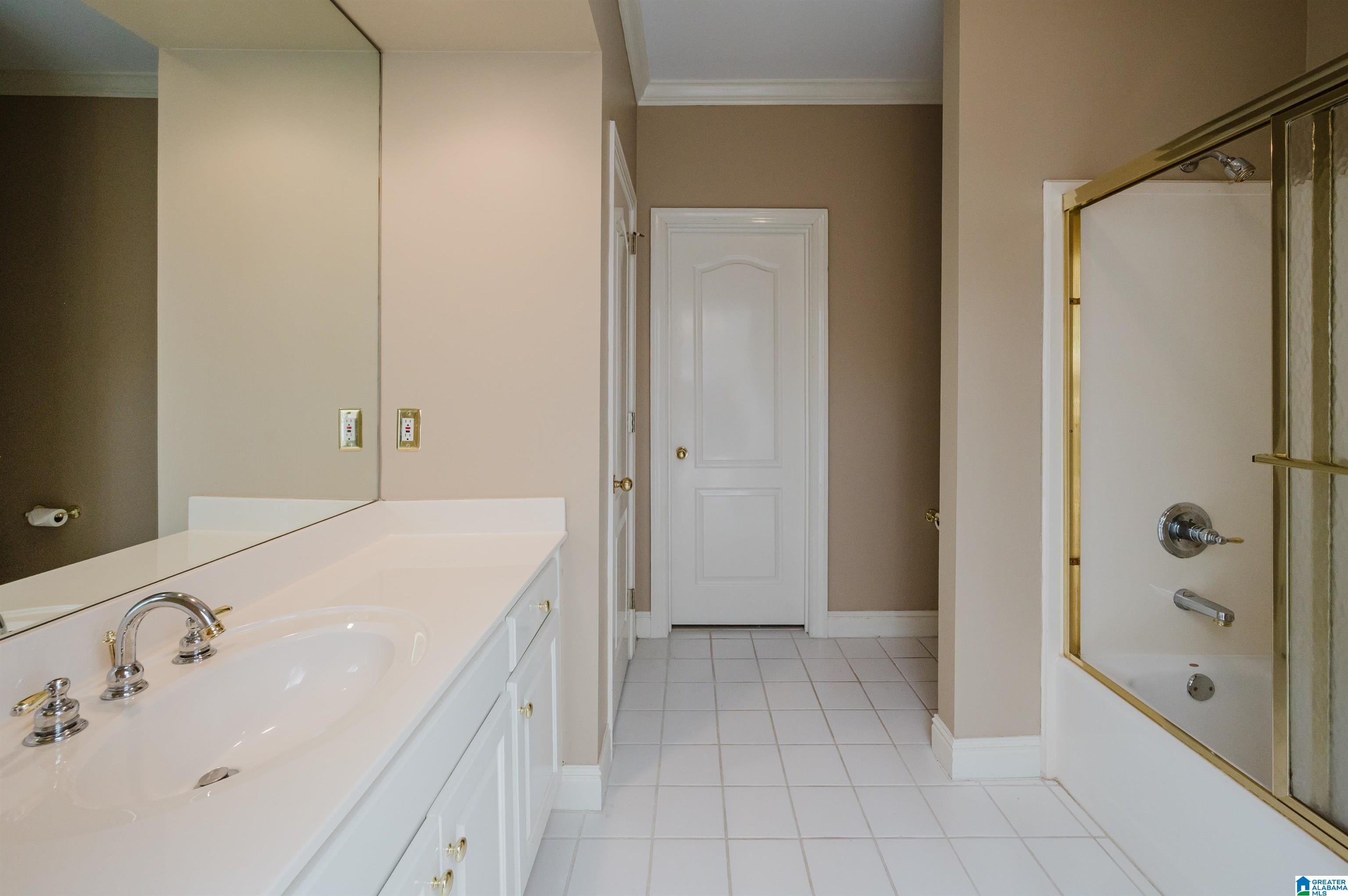 Hoover, Alabama, 35242, United States, ,9 BathroomsBathrooms,Residential,Active,1894783