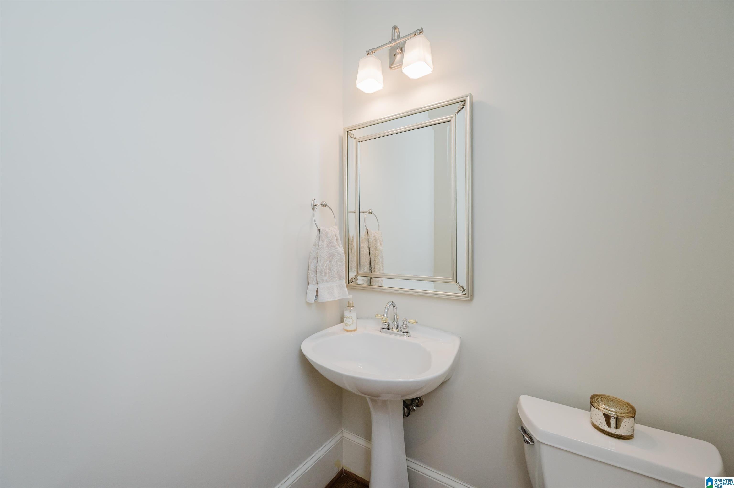 Hoover, Alabama, 35242, United States, ,9 BathroomsBathrooms,Residential,Active,1894783