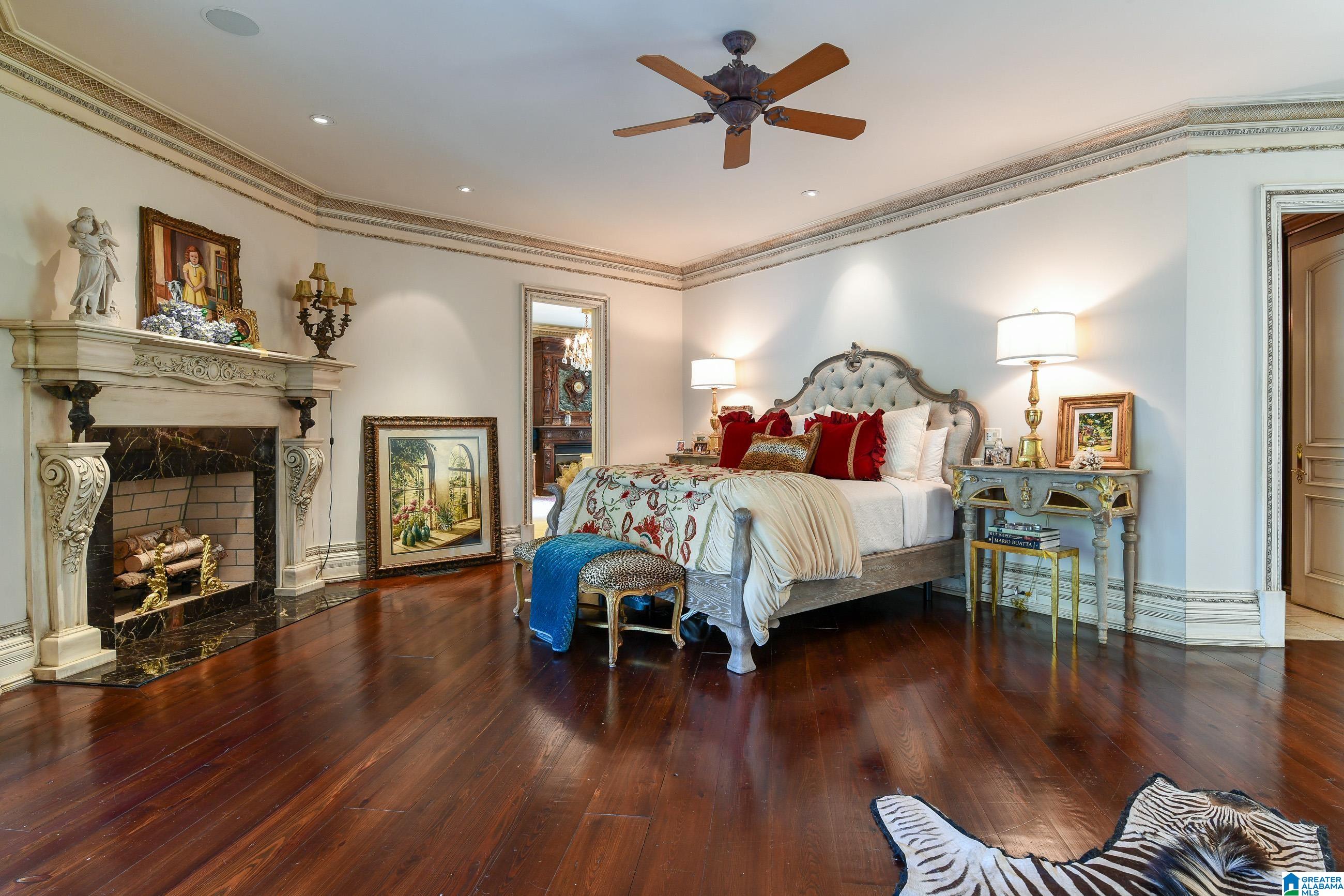 Hoover, Alabama, 35242, United States, 6 Bedrooms Bedrooms, ,8 BathroomsBathrooms,Residential,Active,1711519