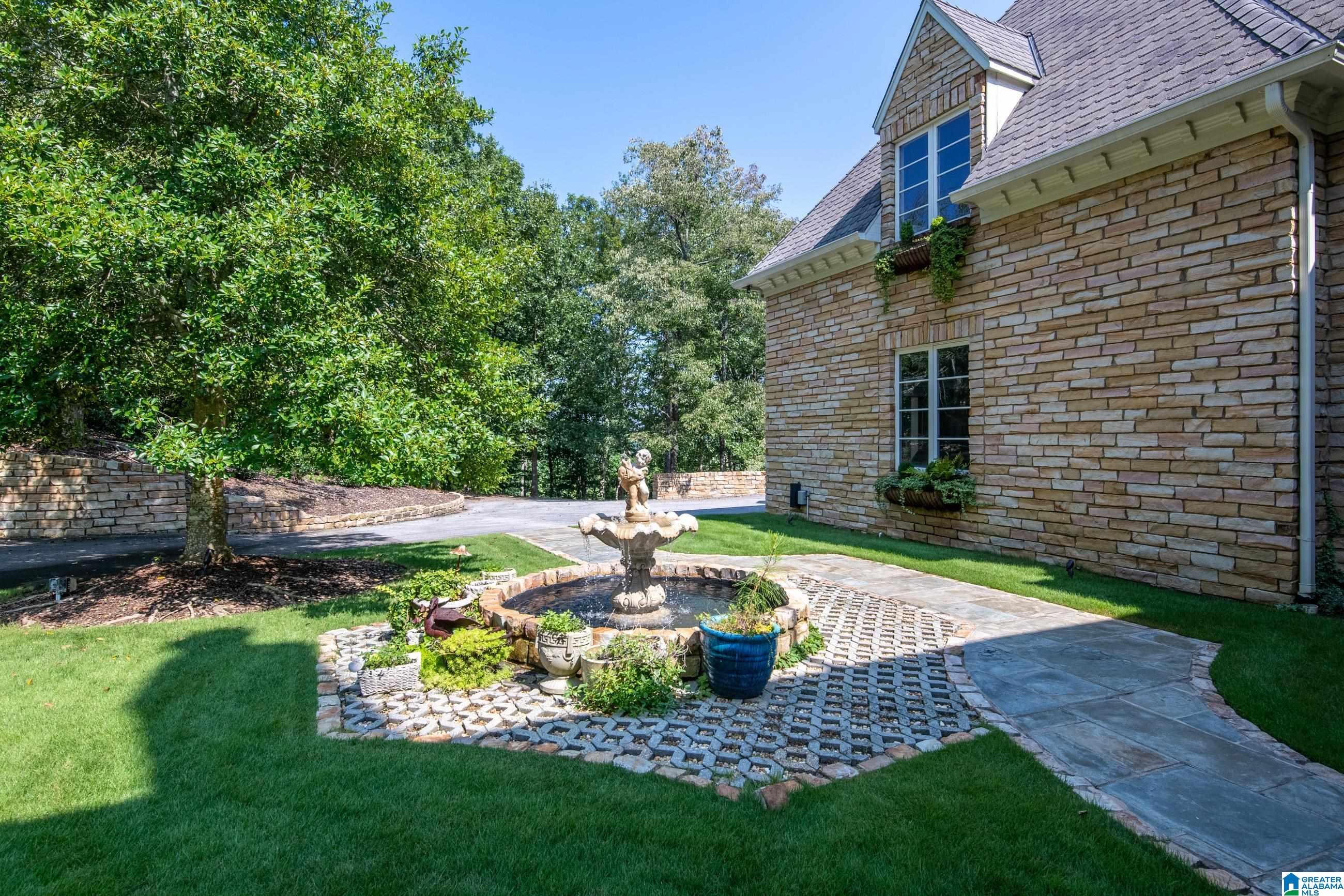 Hoover, Alabama, 35242, United States, 6 Bedrooms Bedrooms, ,8 BathroomsBathrooms,Residential,Active,1711519