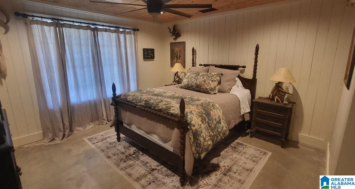 Eutaw, Alabama, 35462, United States, 5 Bedrooms Bedrooms, ,6 BathroomsBathrooms,Residential,Active,1995275